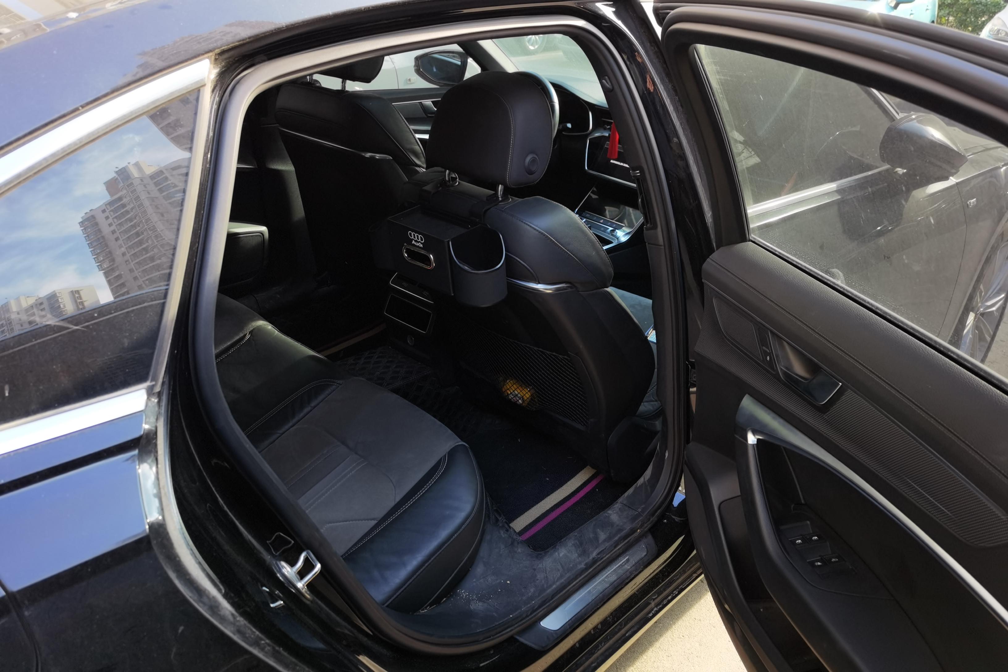 奥迪A6L 45TFSI 2020款 2.0T 自动 臻选动感型 (国Ⅵ) 