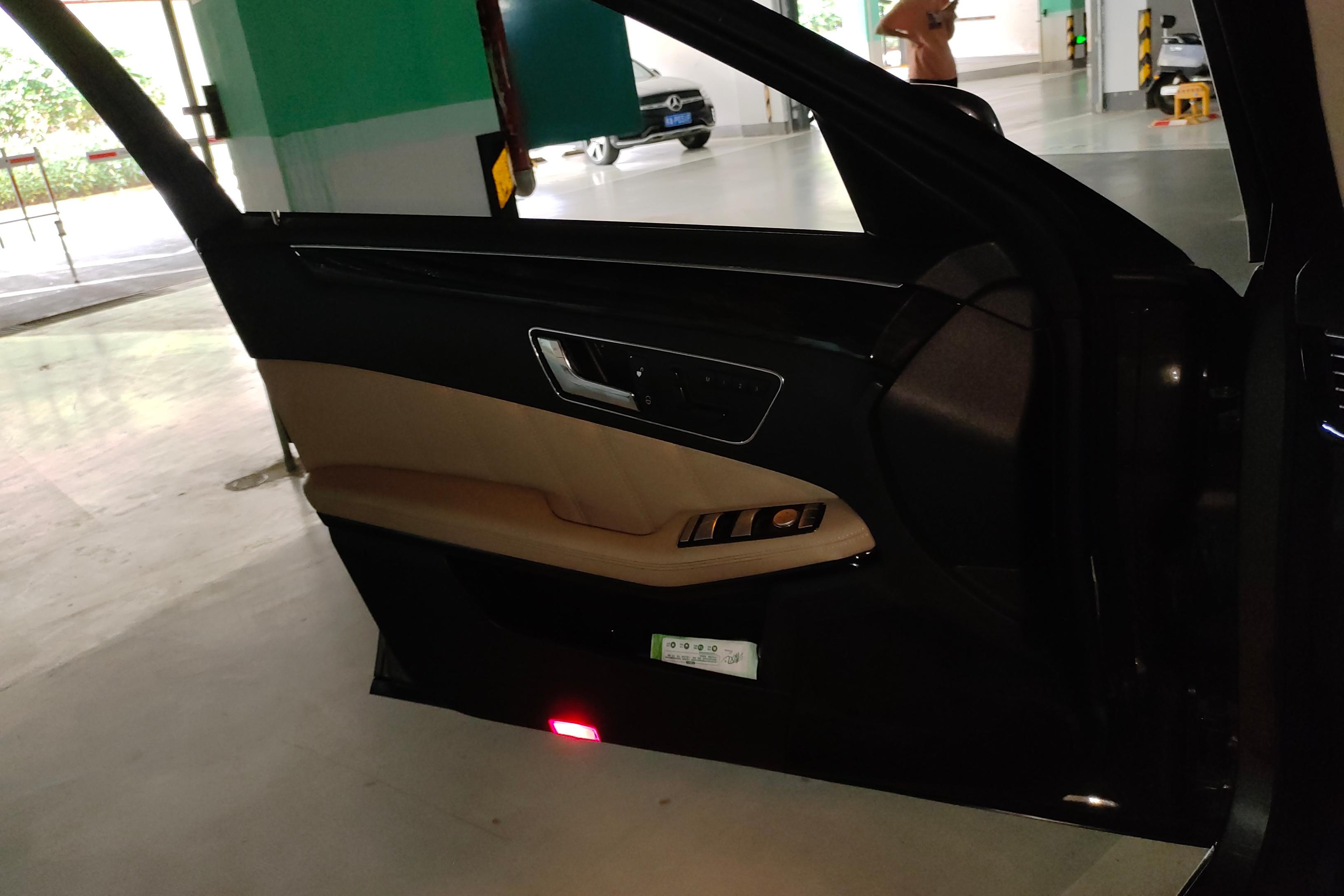 奔驰E级 E260 [进口] 2010款 1.8T 自动 汽油 时尚型 