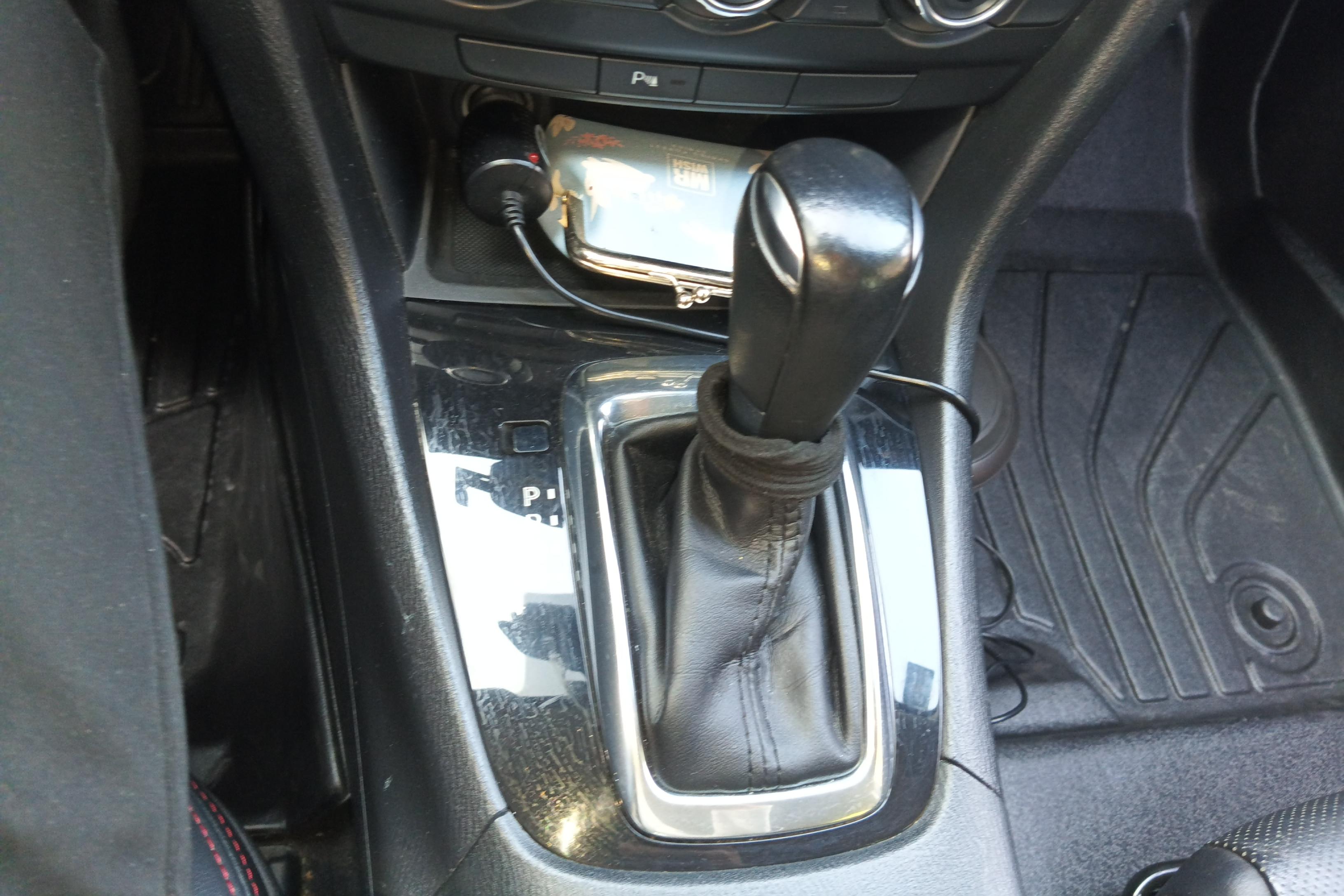 马自达6阿特兹 2015款 2.0L 自动 蓝天豪华版 (国Ⅴ) 