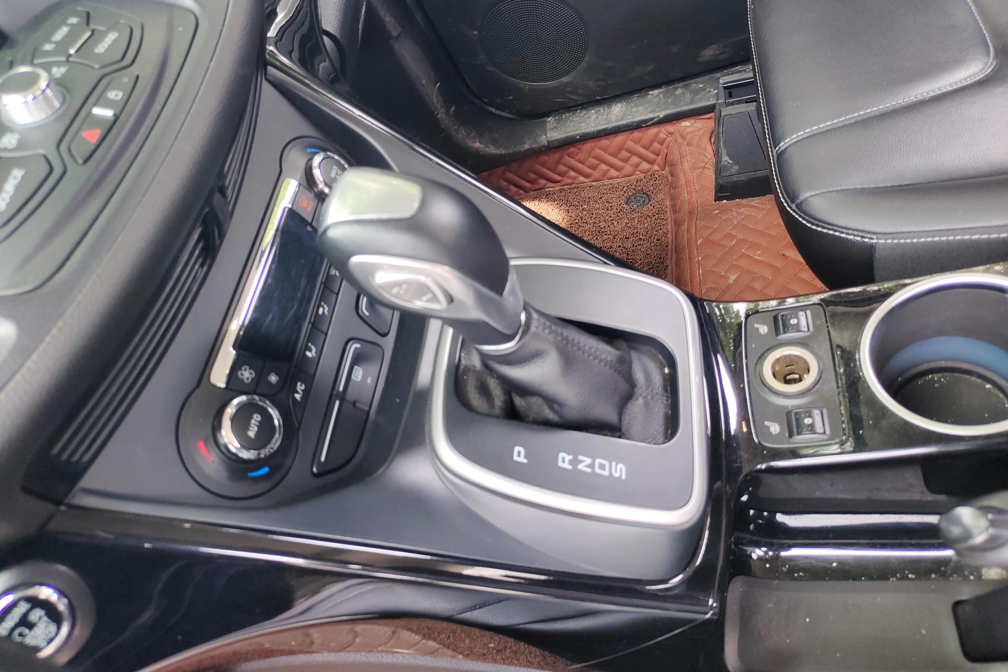 福特翼虎 2013款 2.0T 自动 四驱 运动型 (国Ⅳ) 