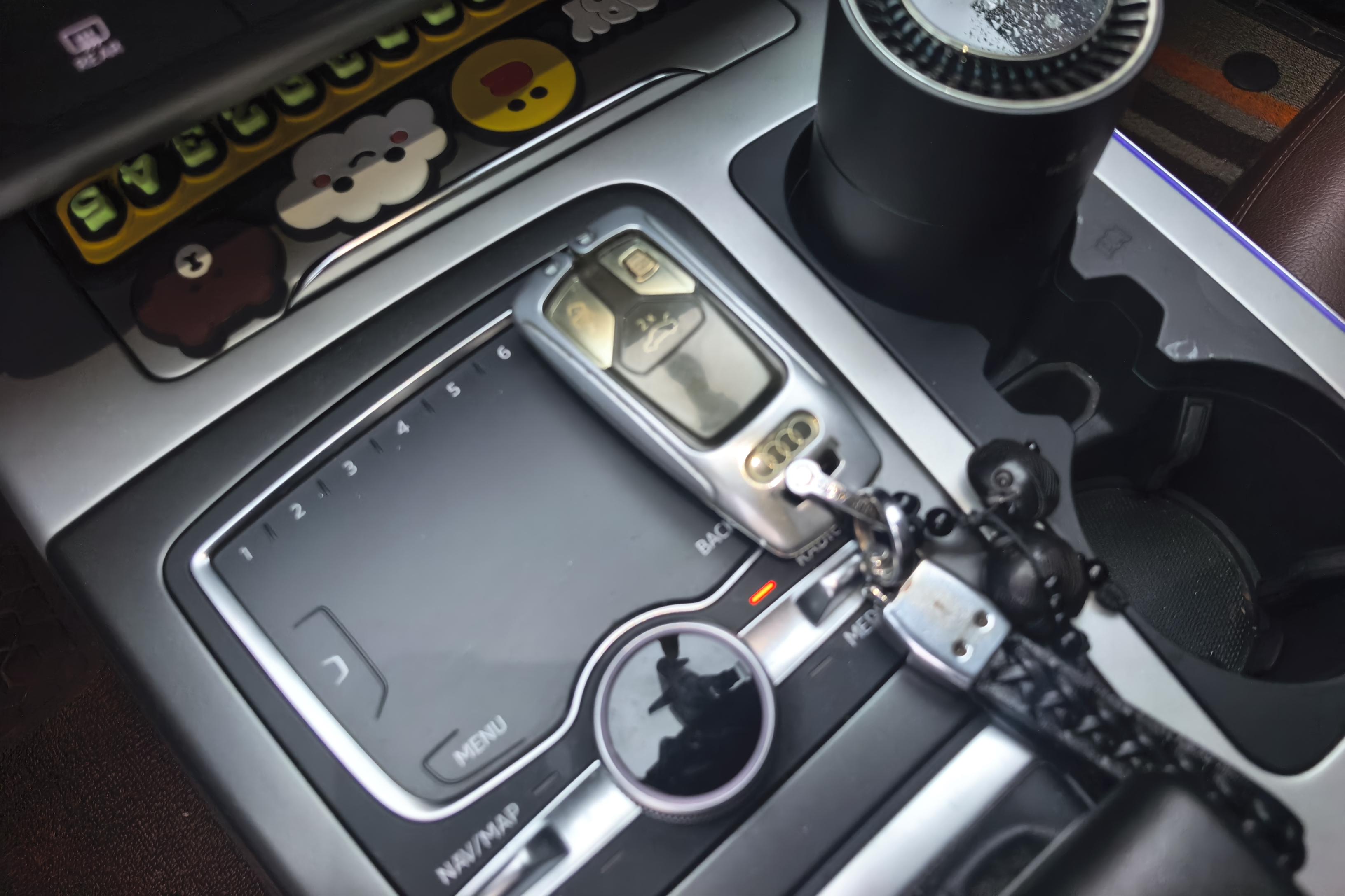 奥迪Q7 45 [进口] 2019款 2.0T 自动 舒适型 