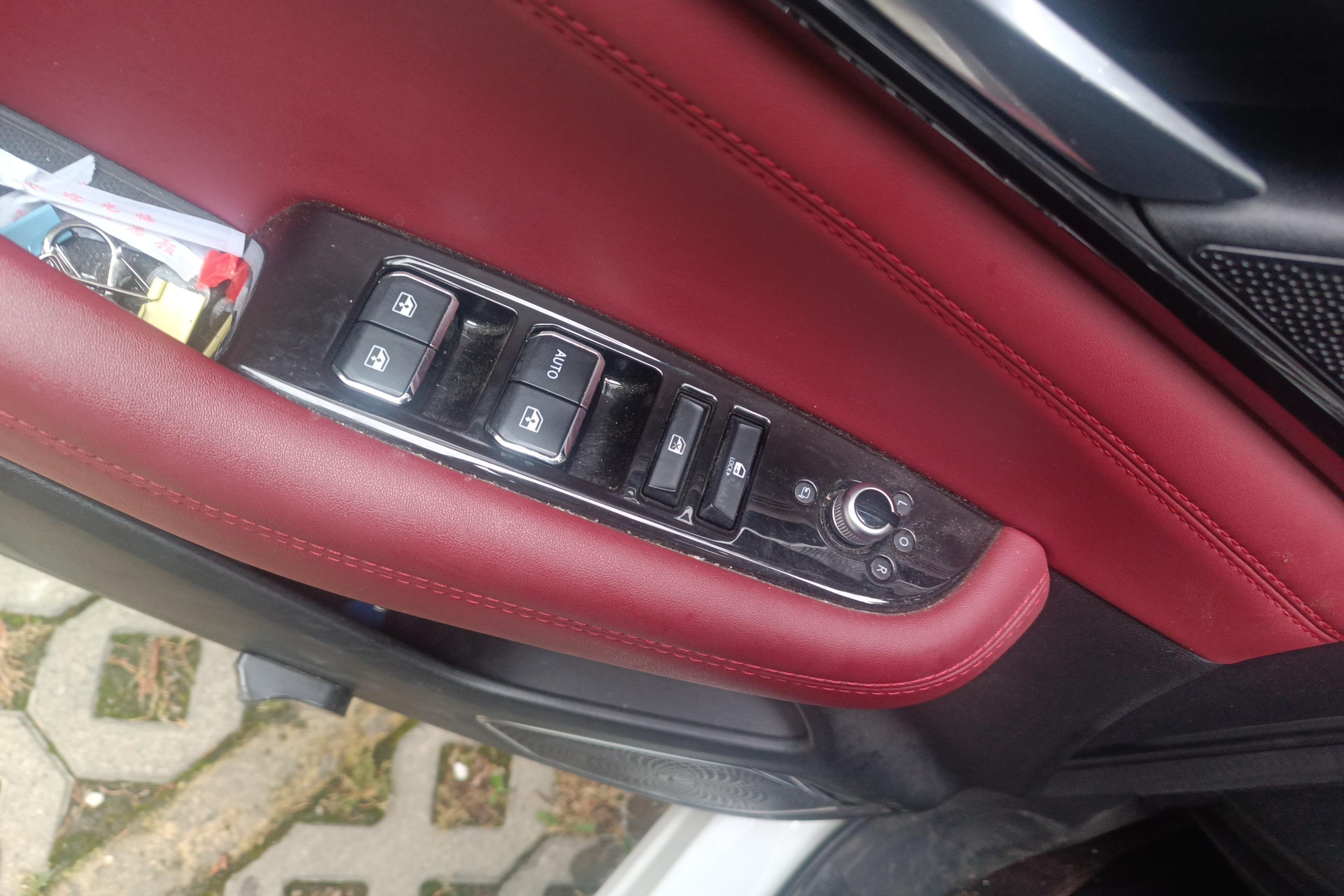 长安CS85 COUPE 2019款 2.0T 自动 品版 (国Ⅴ) 