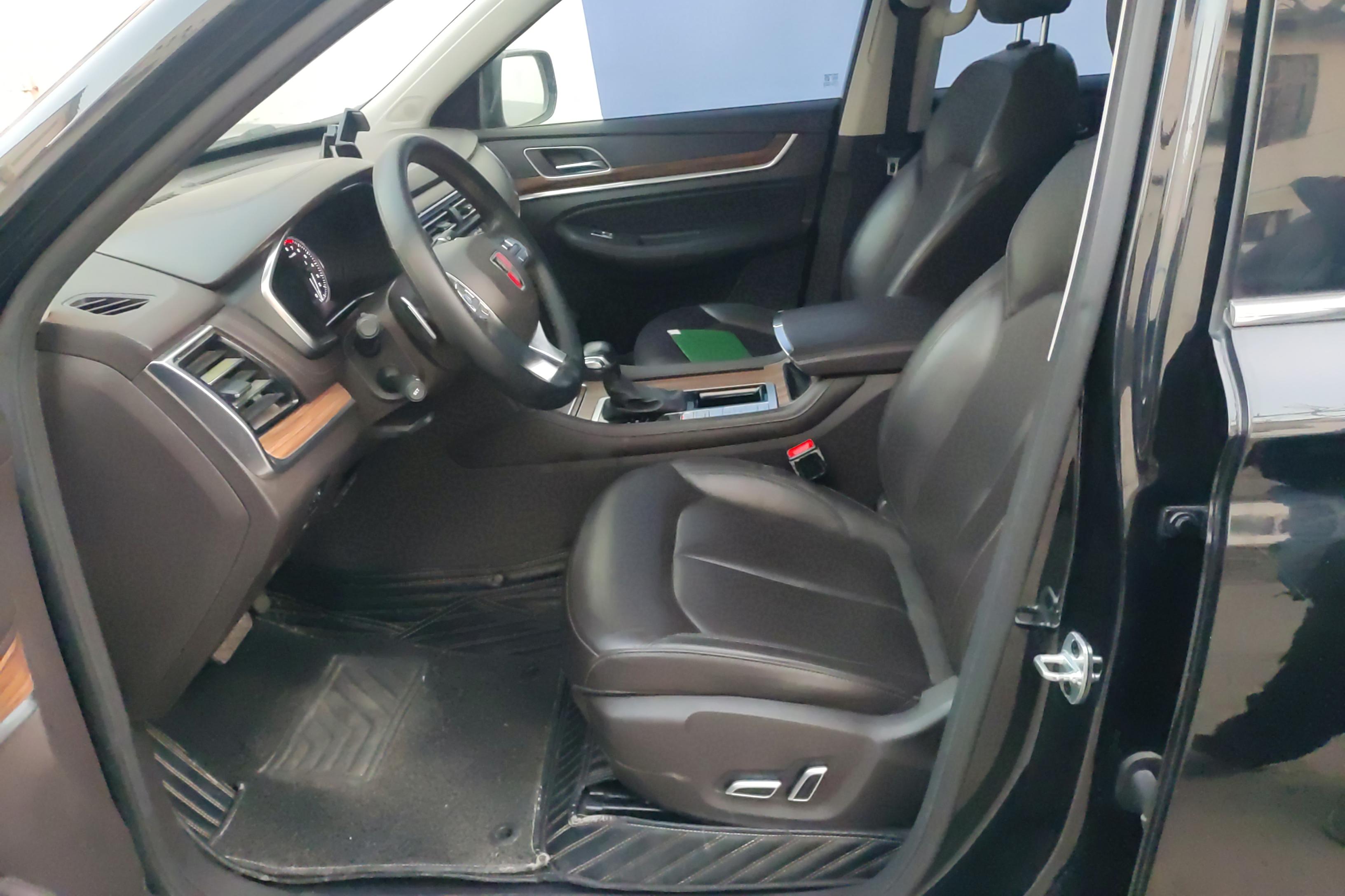 荣威RX8 2018款 2.0T 自动 后驱 30T智联网旗舰版 (国Ⅴ) 