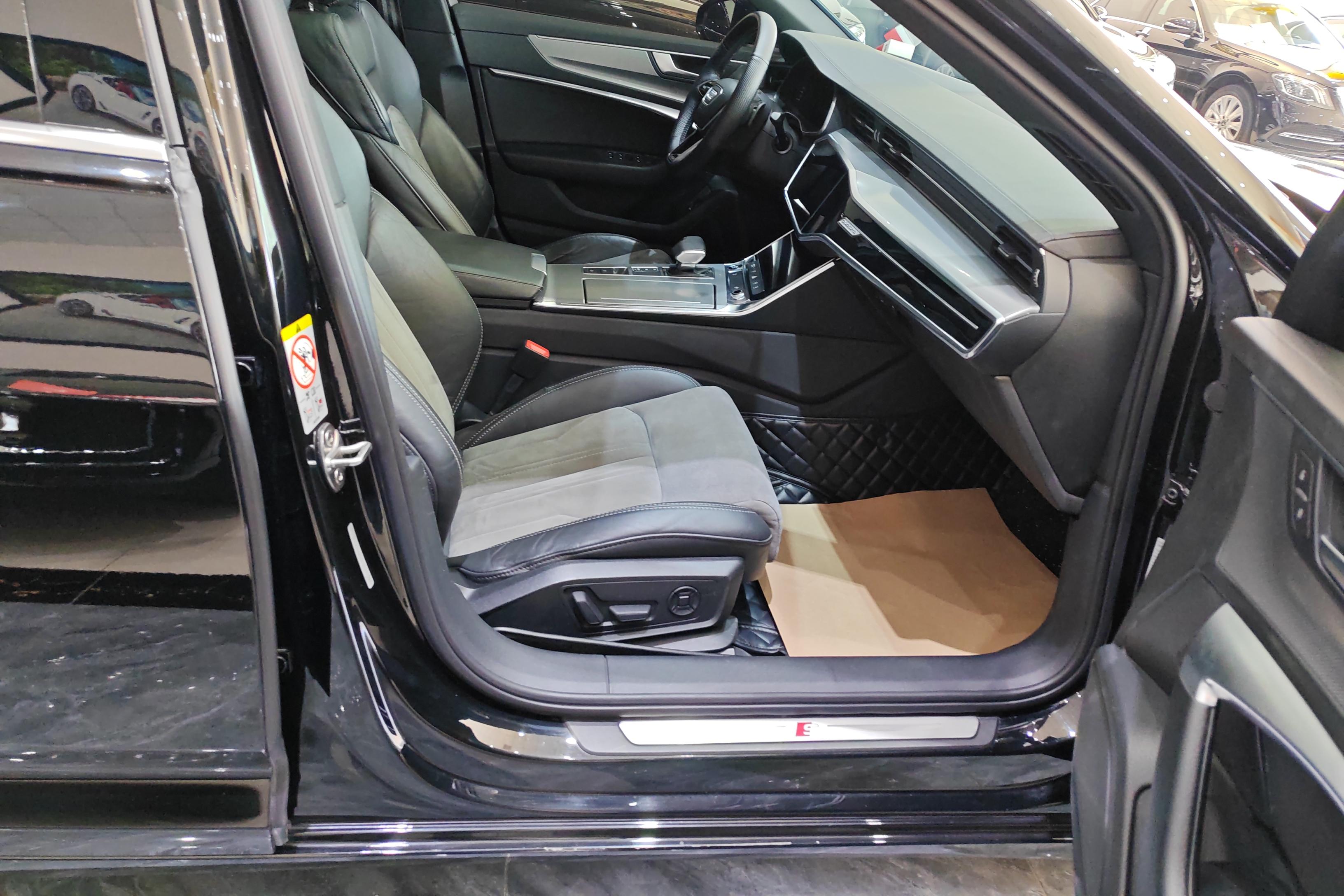 奥迪A6L 45TFSI 2020款 2.0T 自动 臻选动感型 (国Ⅵ) 