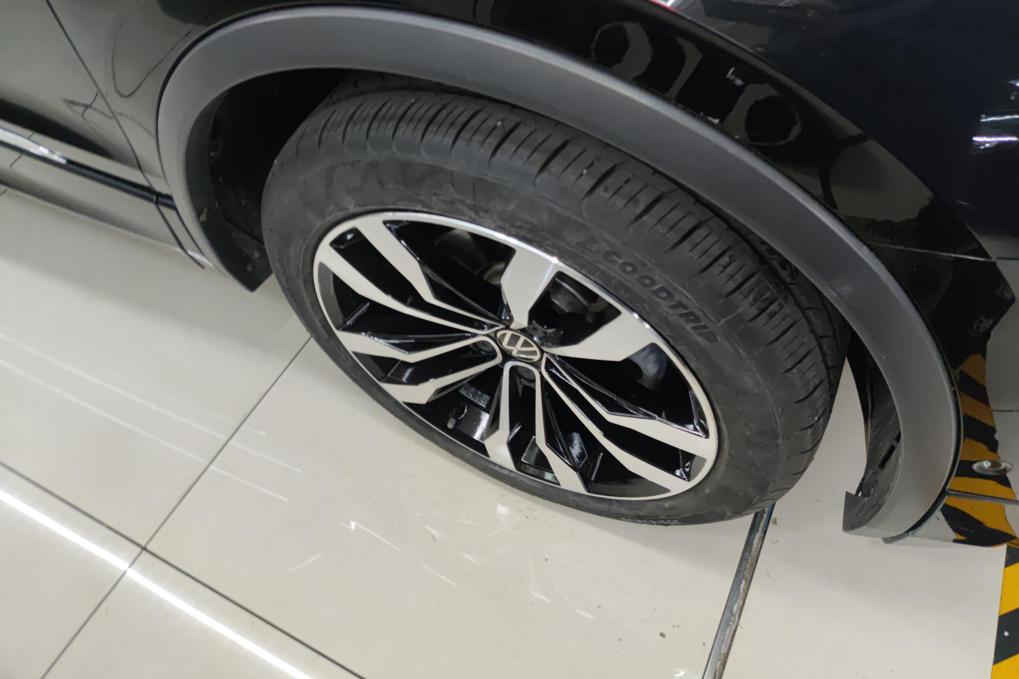 大众途观L R-Line 2021款 2.0T 自动 330TSI越享版 (国Ⅵ) 