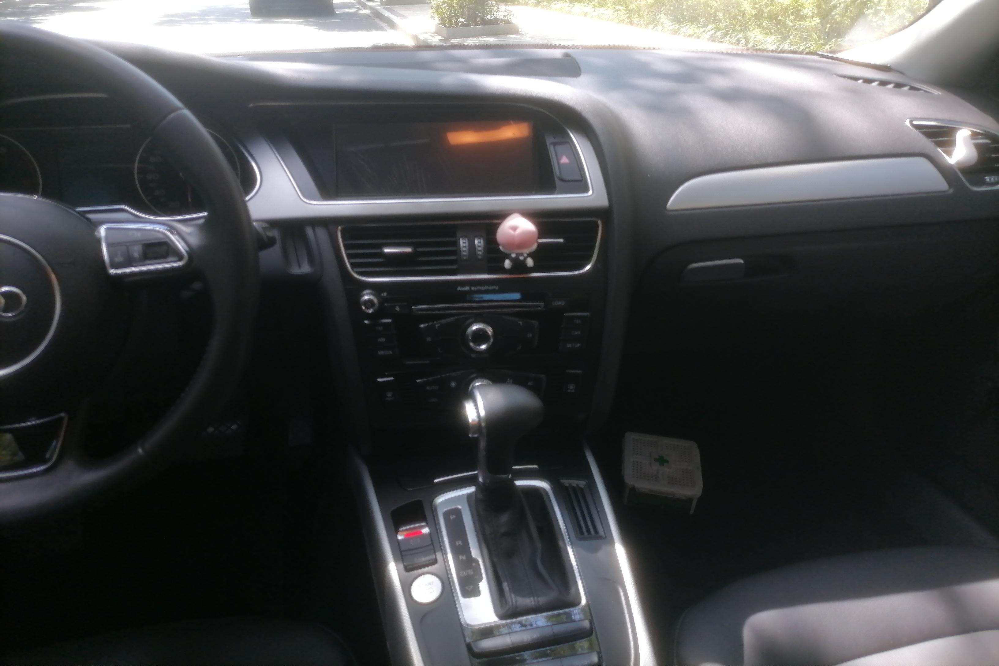 奥迪A4L 35TFSI 2013款 2.0T 自动 前驱 标准型 (国Ⅳ) 