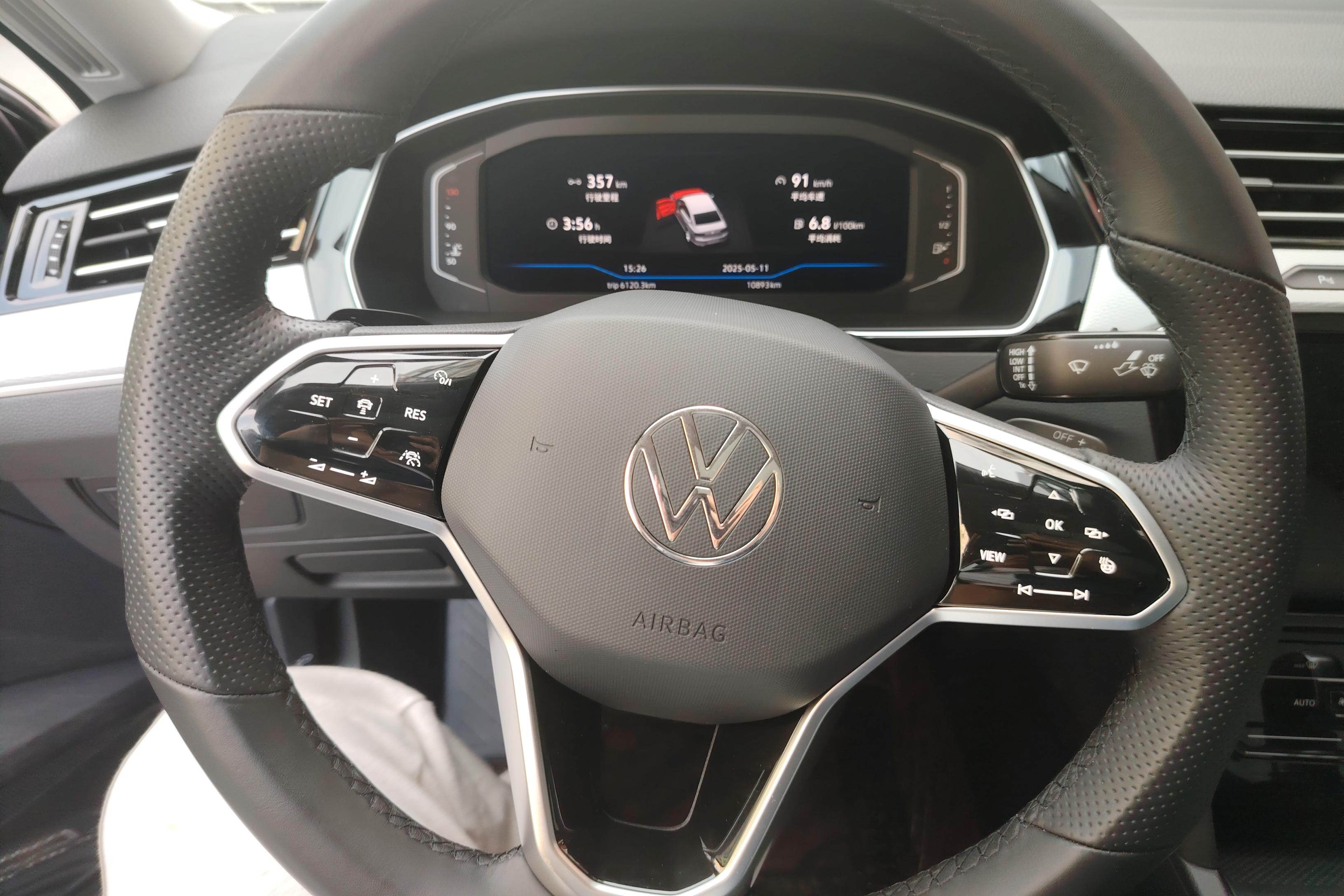 大众迈腾 2024款 2.0T 自动 前驱 330TSI豪华型 (国Ⅵ) 