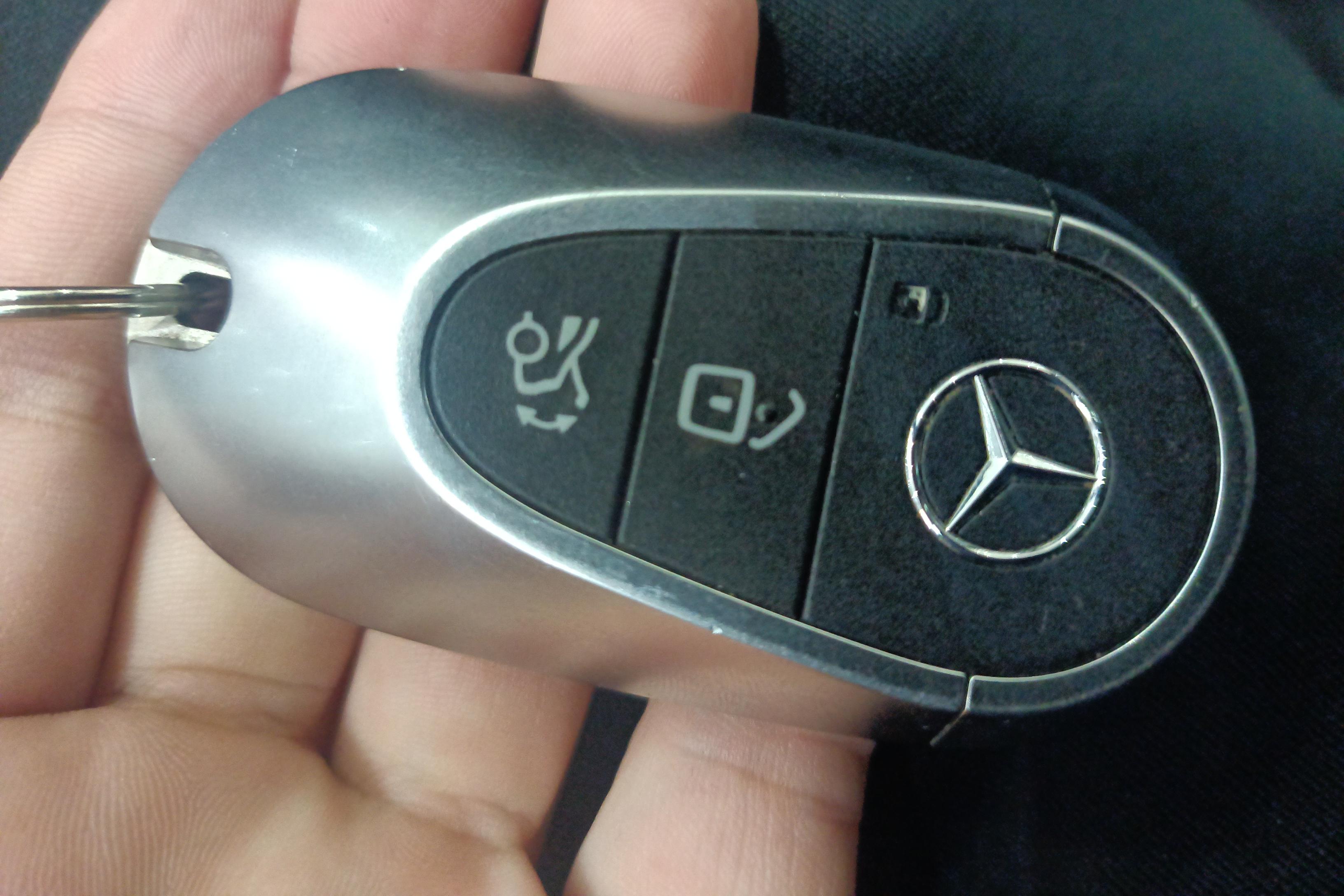 奔驰C级 C260L 2022款 1.5T 自动 运动版 (国Ⅵ) 