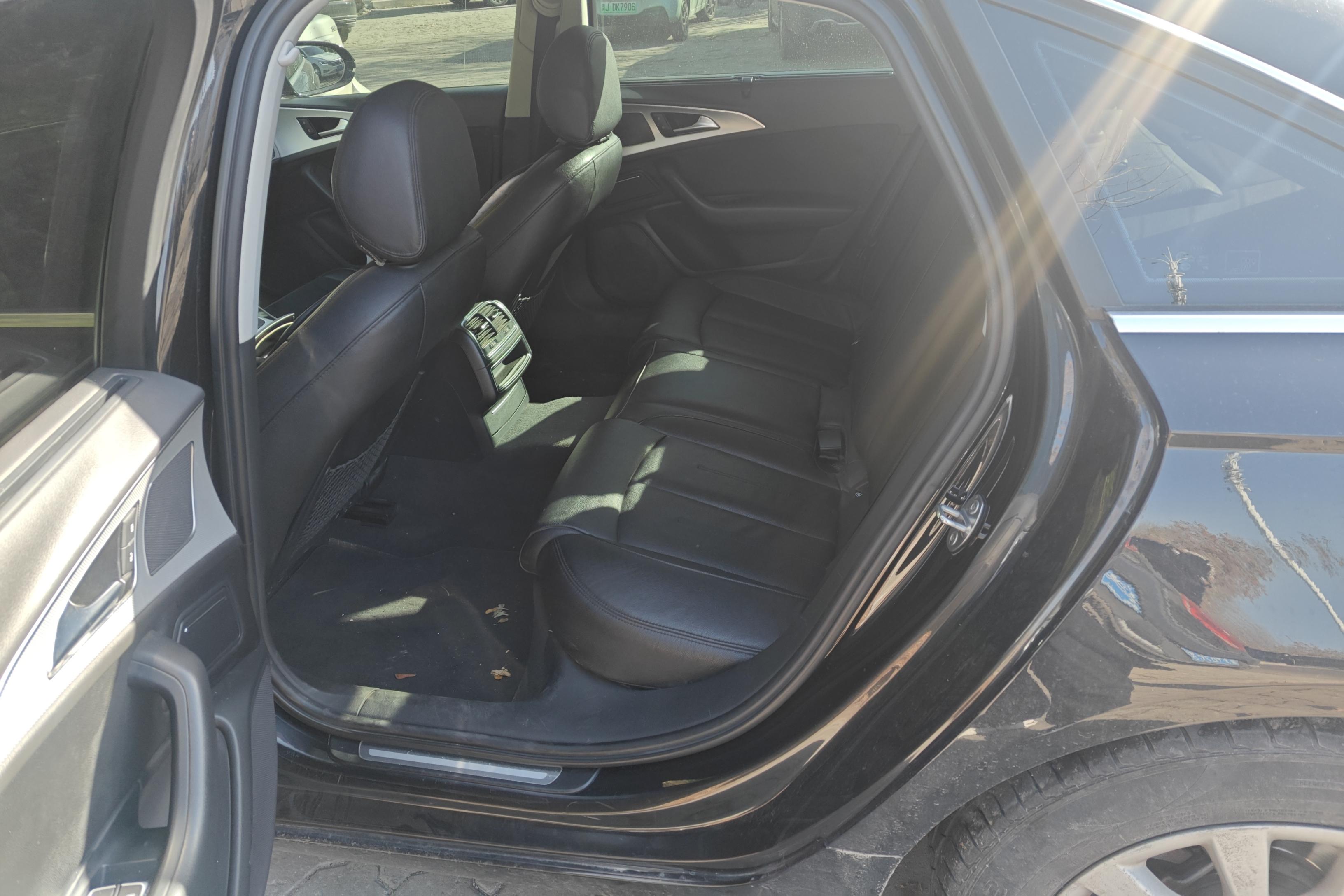 奥迪A6L TFSI 2012款 2.0T 自动 标准型 (国Ⅳ) 