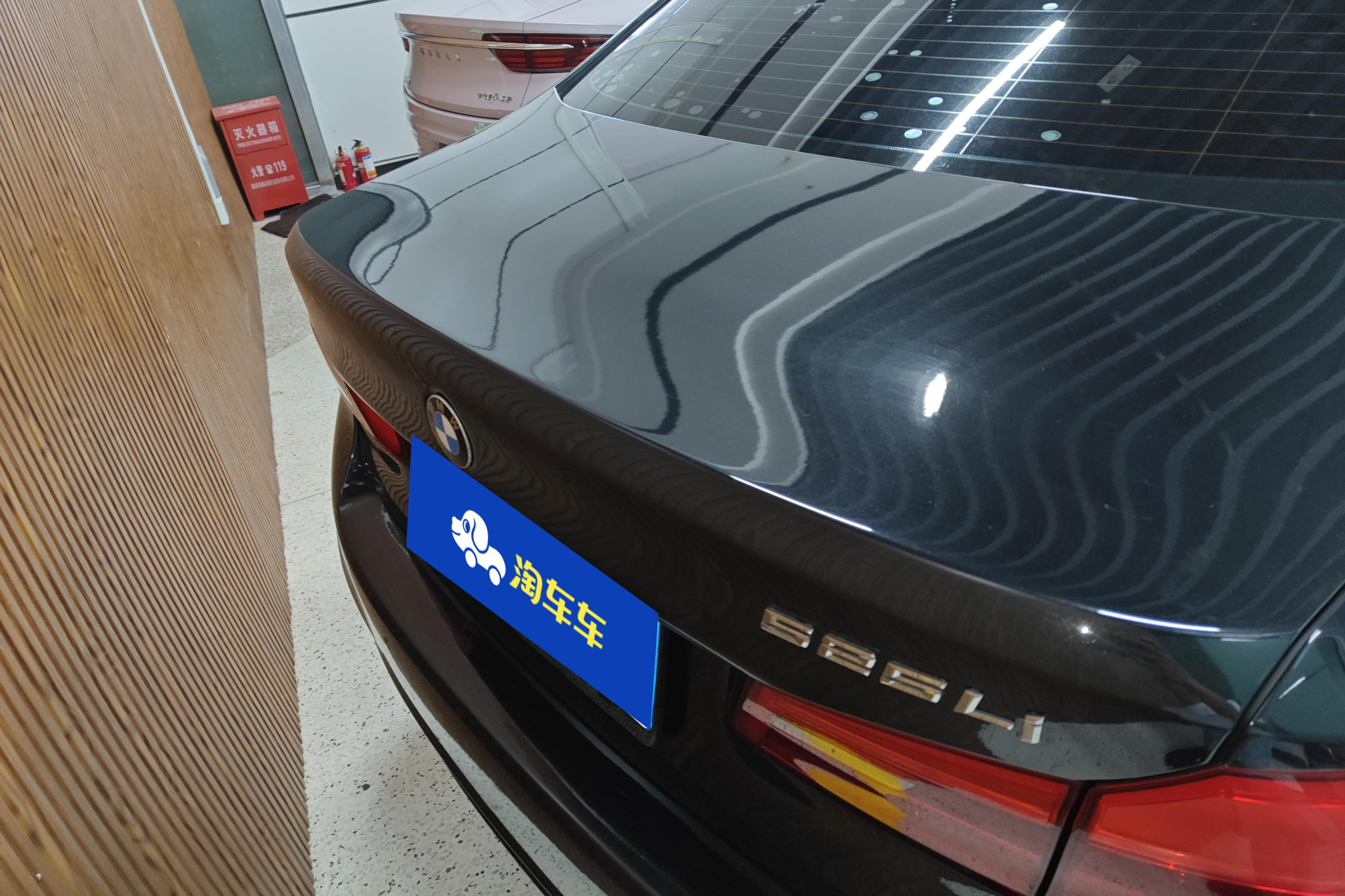 宝马5系 525Li 2019款 2.0T 自动 汽油 M运动套装改款 (国Ⅵ) 