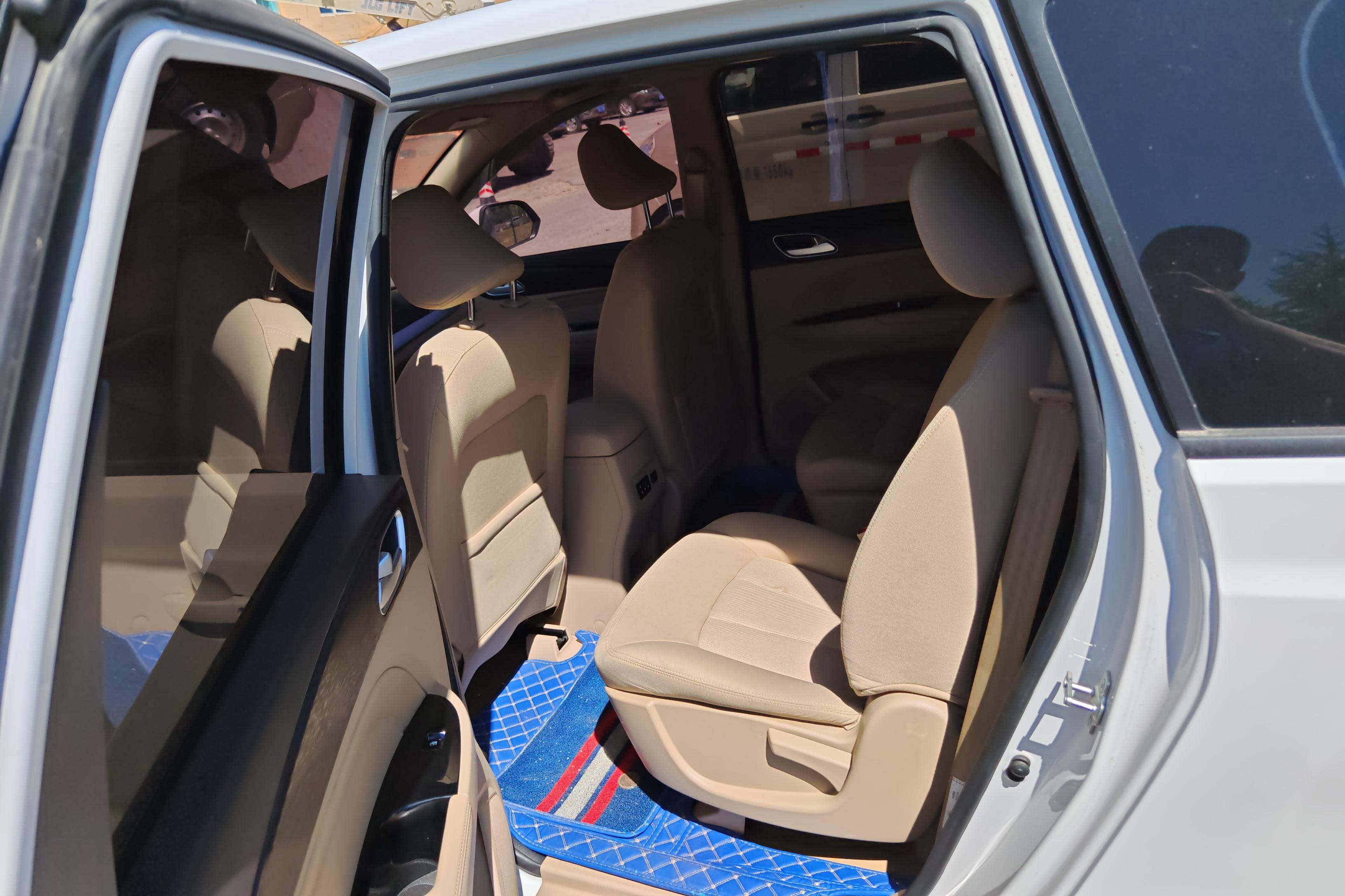 宝骏730 2019款 1.5L 手动 超值型 (国Ⅵ) 