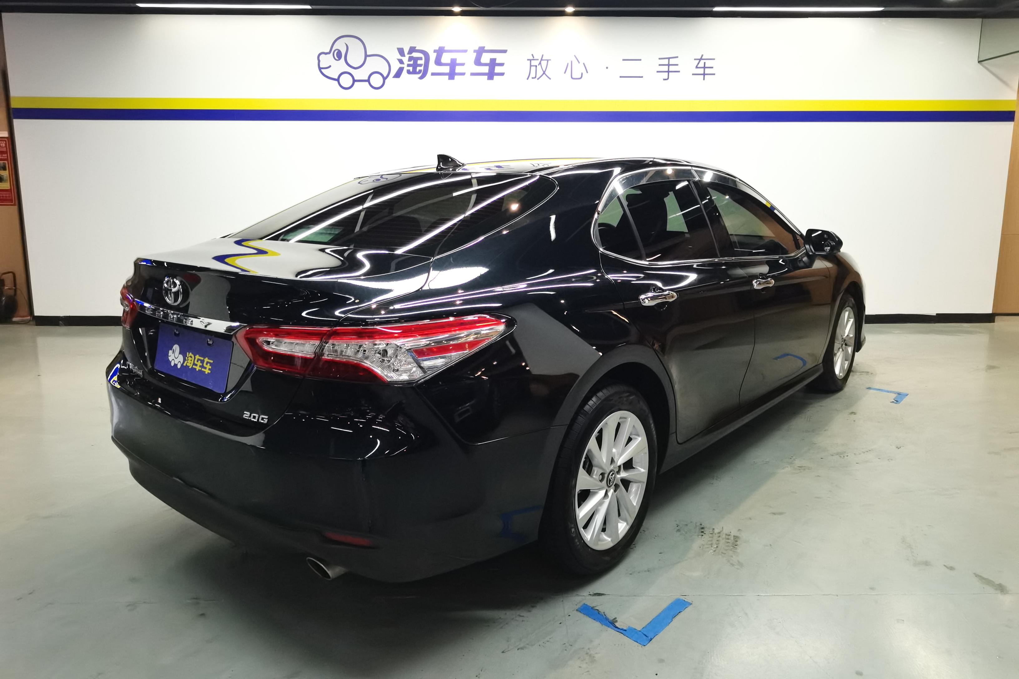 丰田凯美瑞 2021款 2.0L 自动 豪华版 (国Ⅵ) 