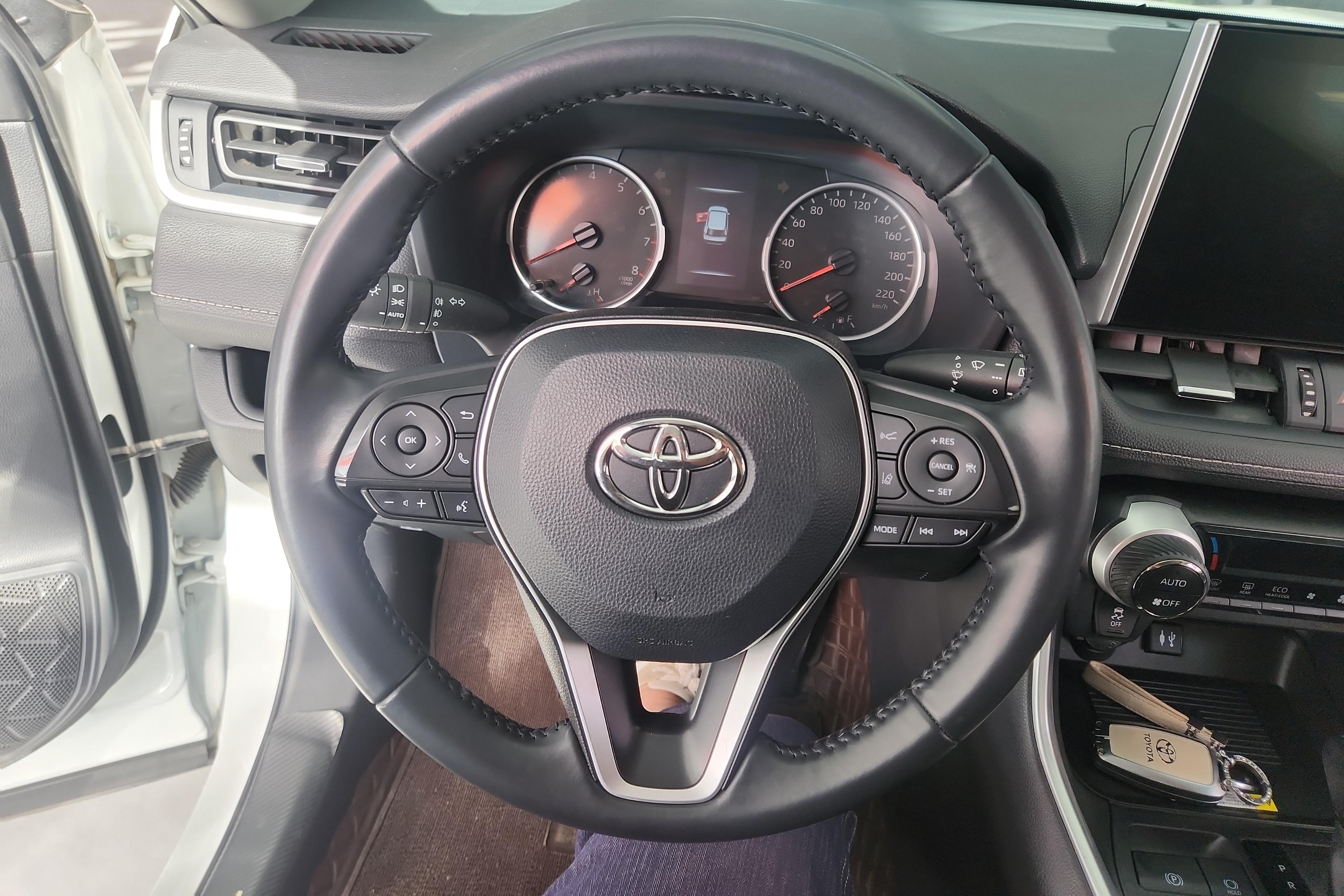丰田威兰达 2022款 2.0L 自动 豪华PLUS版 (国Ⅵ) 