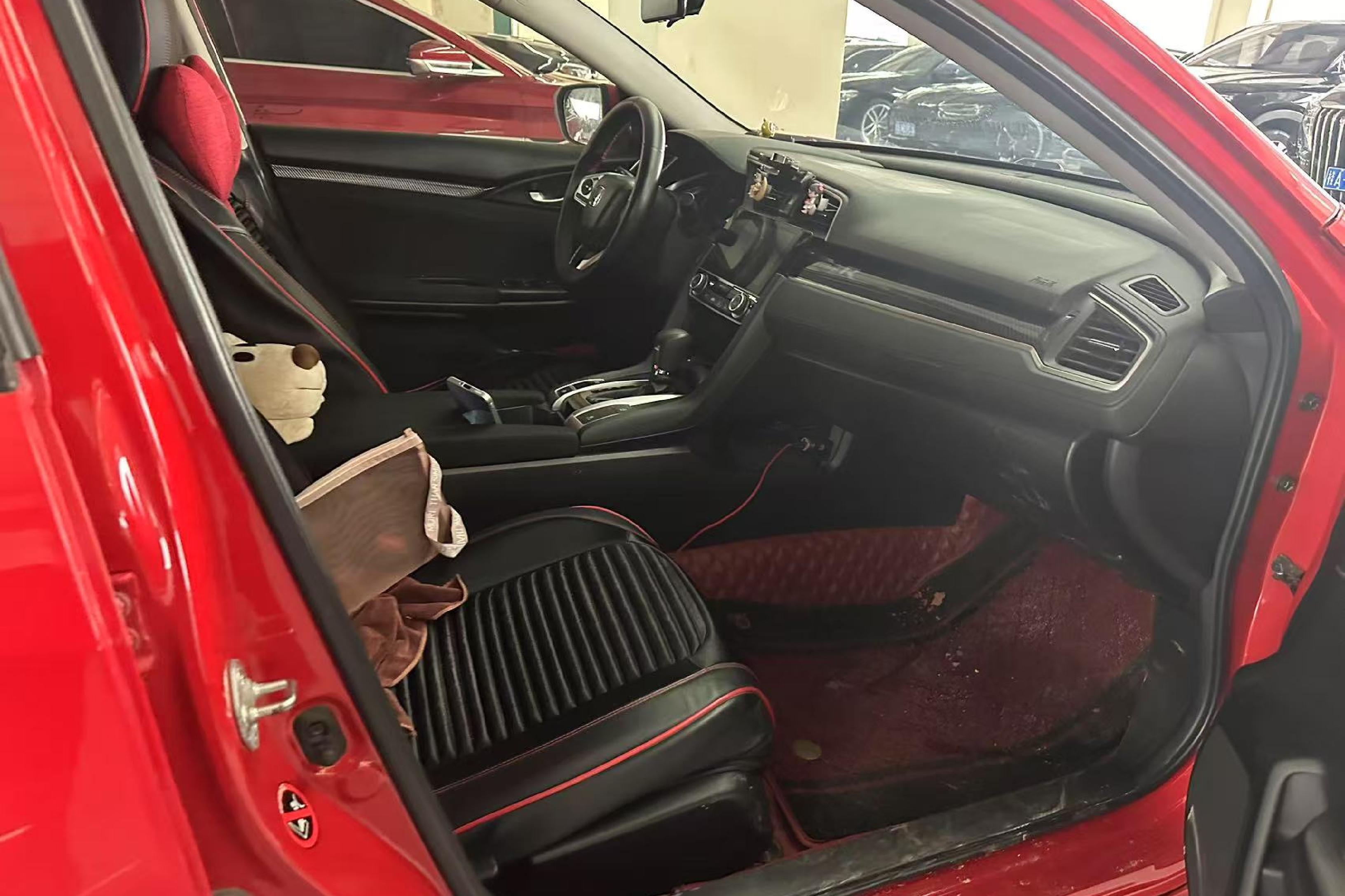 本田思域 2019款 1.5T 自动 劲动版220TURBO (国Ⅵ) 