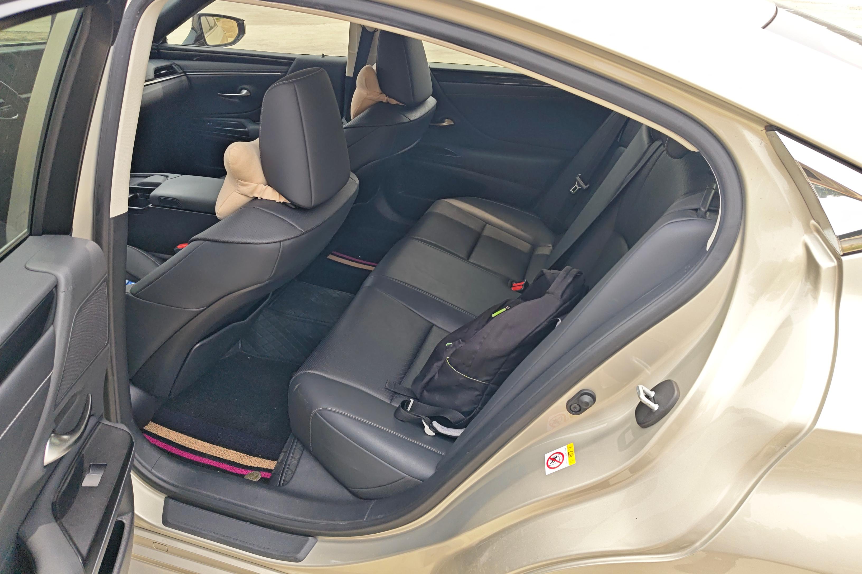 雷克萨斯ES 200 [进口] 2020款 2.0L 自动 卓越版 