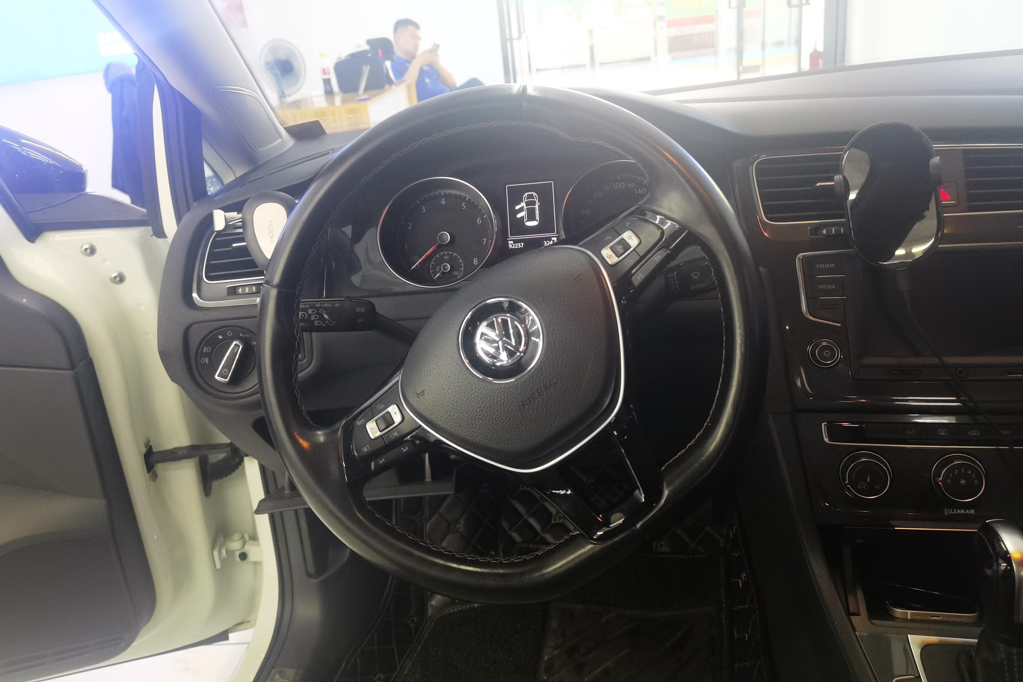 大众高尔夫 2018款 1.4T 自动 汽油 230TSI豪华型 (国Ⅴ) 