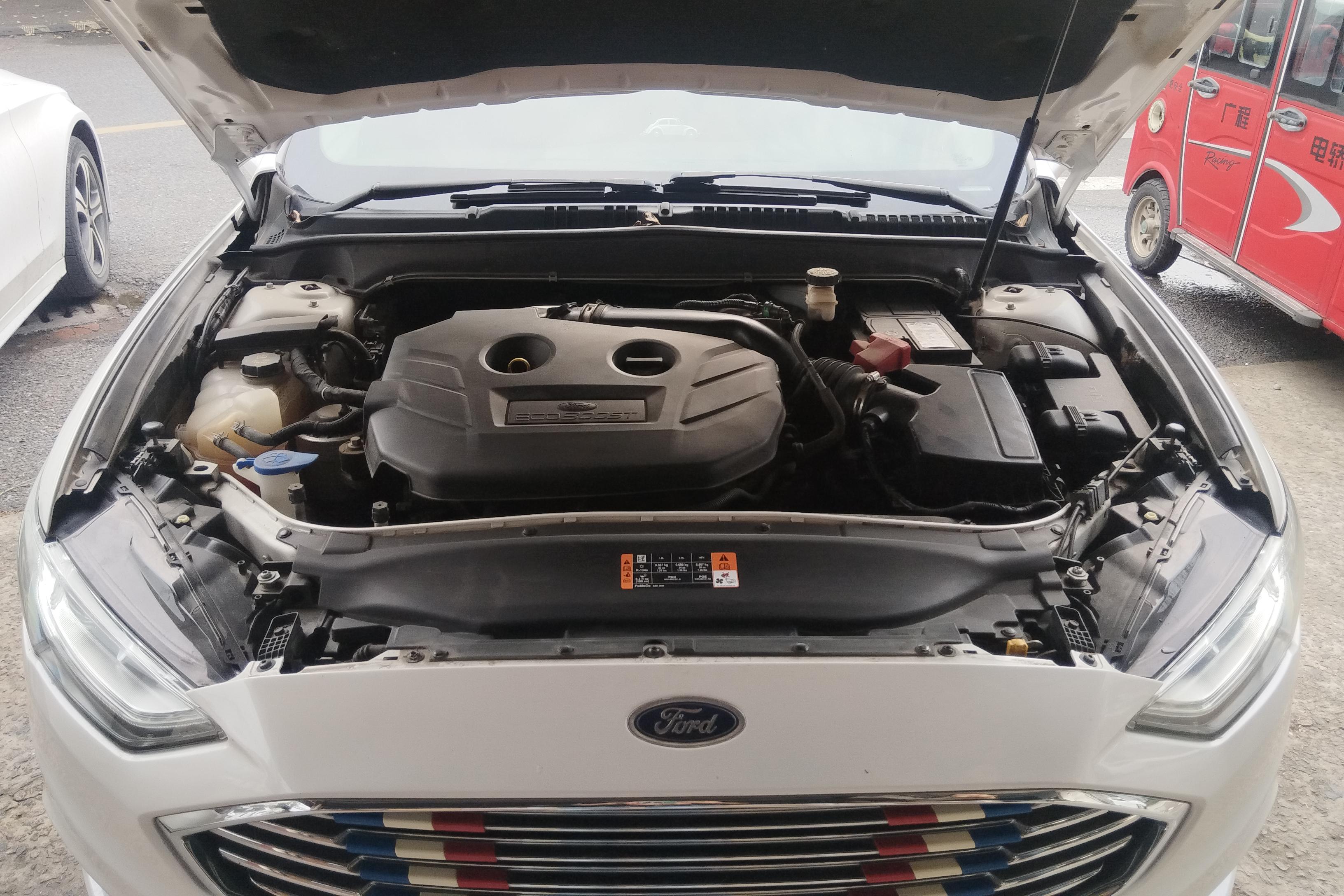 福特蒙迪欧 2017款 2.0T 自动 EcoBoost200时尚型 (国Ⅴ) 