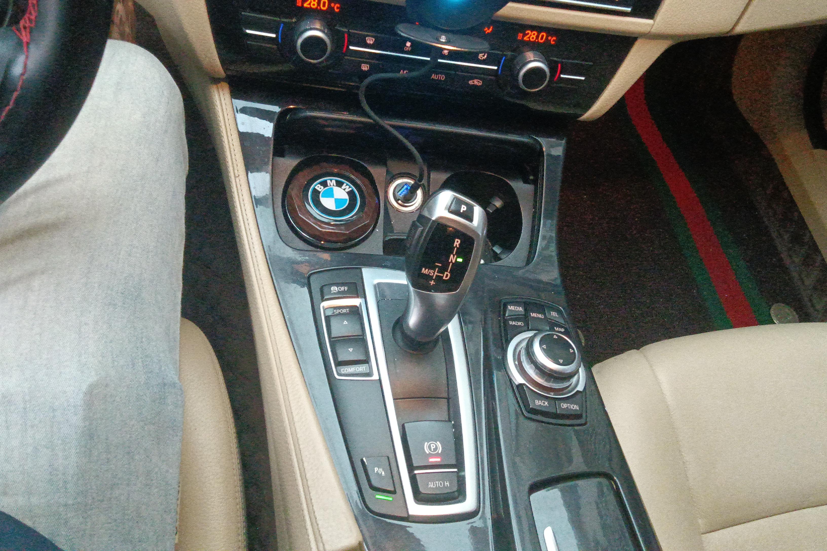 宝马5系 520Li 2014款 2.0T 自动 汽油 典雅型 (国Ⅳ) 