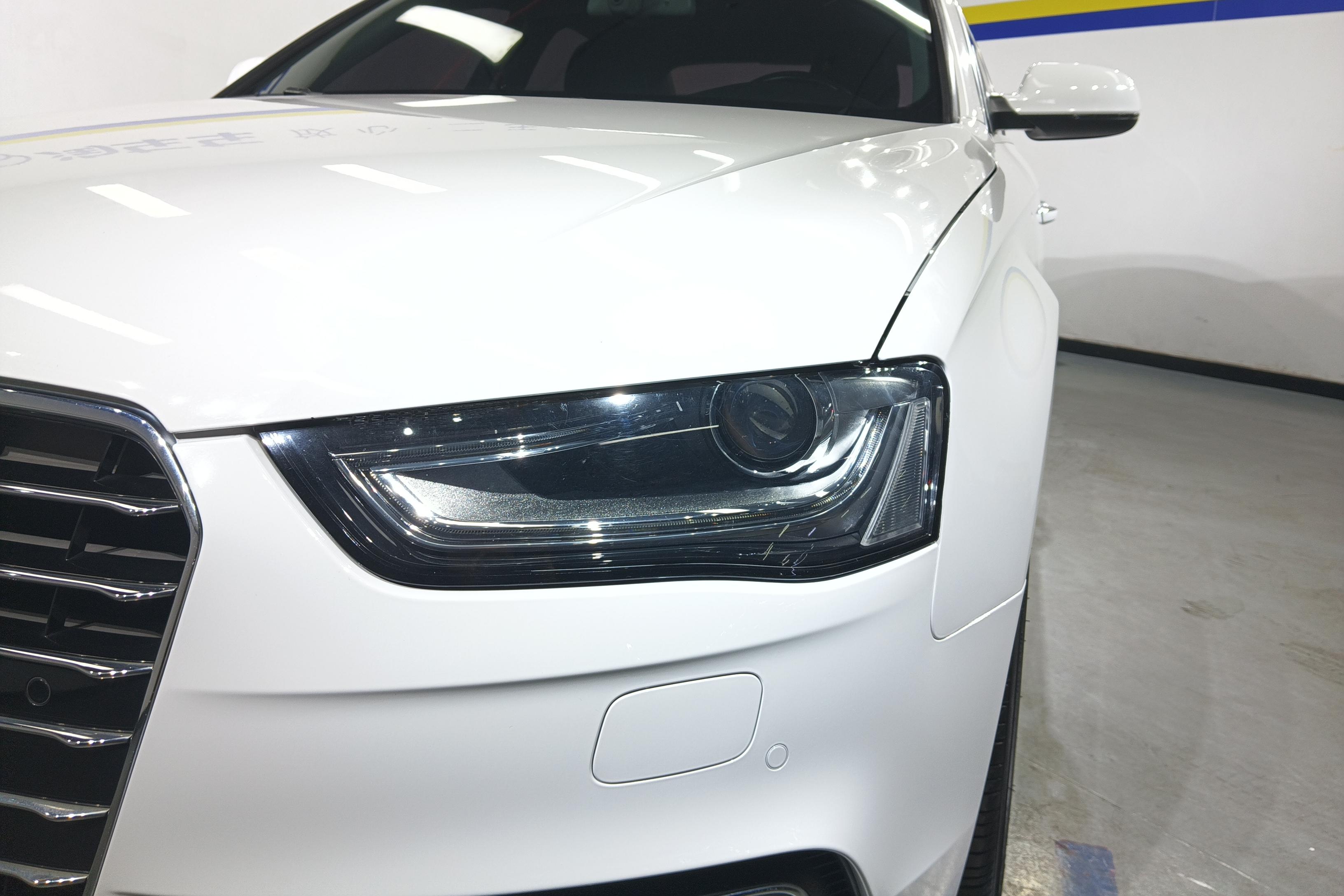 奥迪A4L 2016款 2.0T 自动 标准型典藏版 (国Ⅴ) 