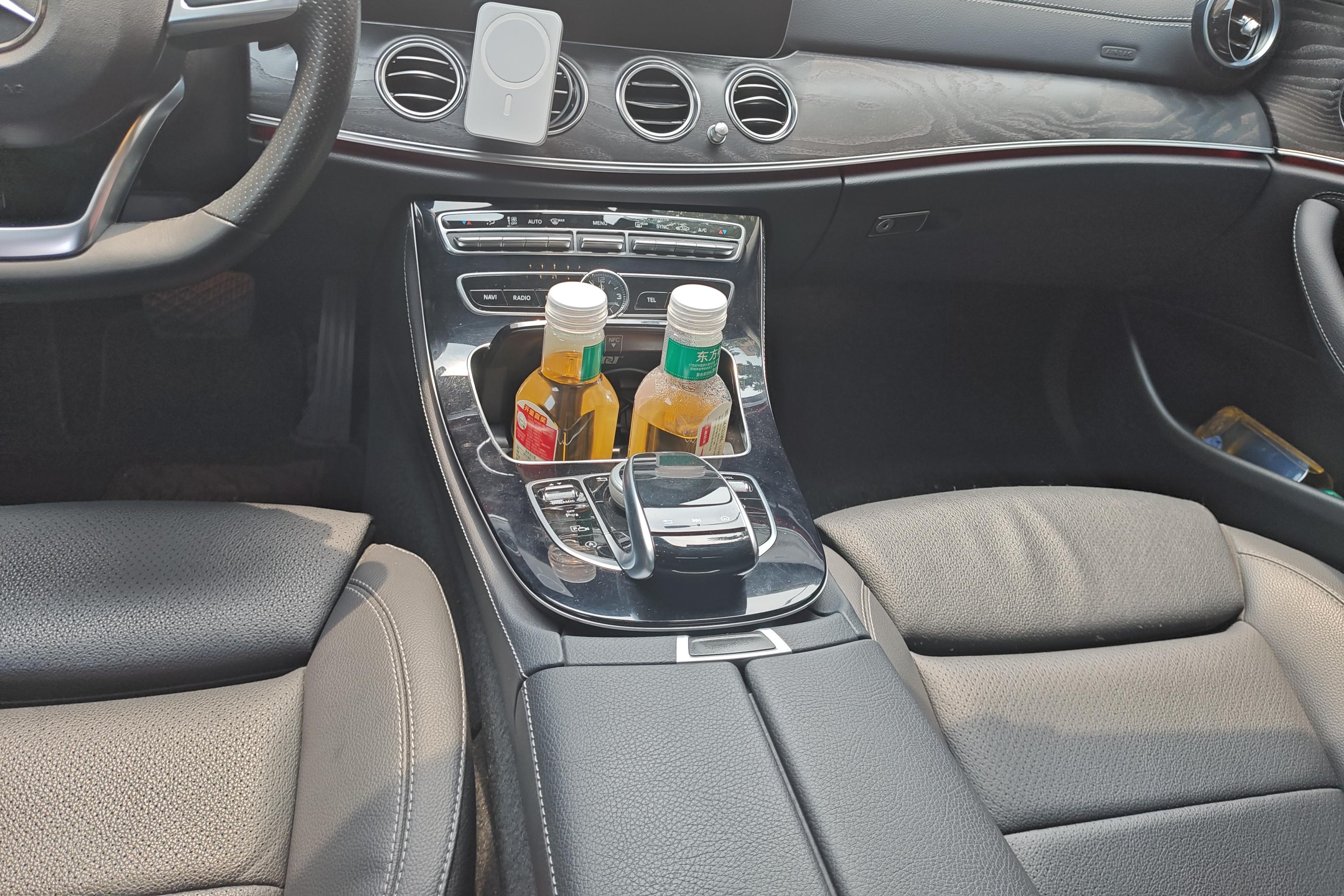 奔驰E级 E200L 2016款 2.0T 自动 汽油 运动型 (国Ⅴ) 