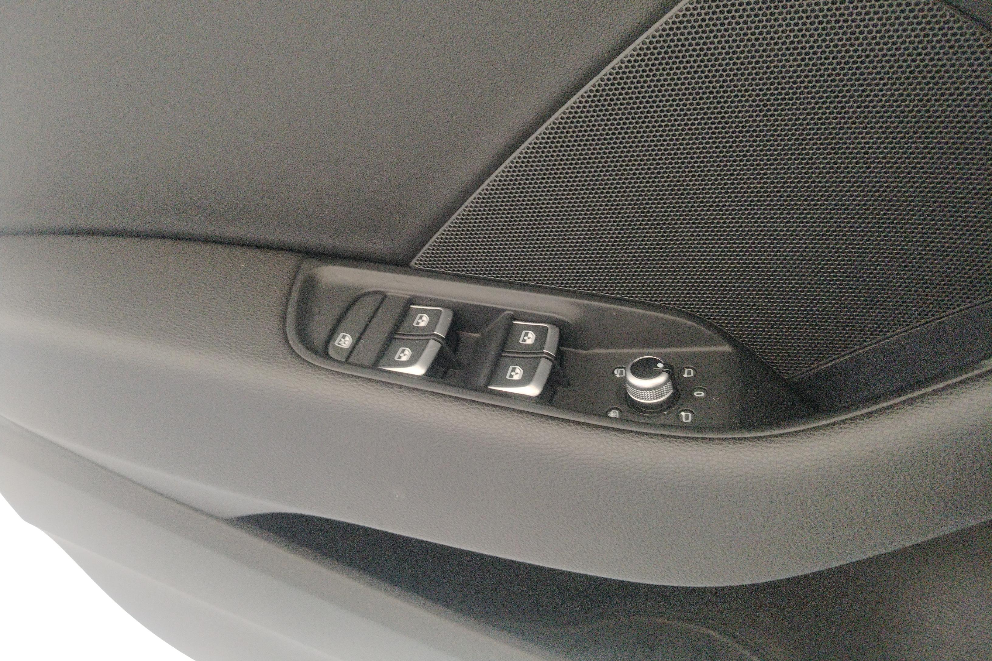 奥迪A3 35TFSI 2020款 1.4T 自动 汽油 进取型Sportback (国Ⅵ) 