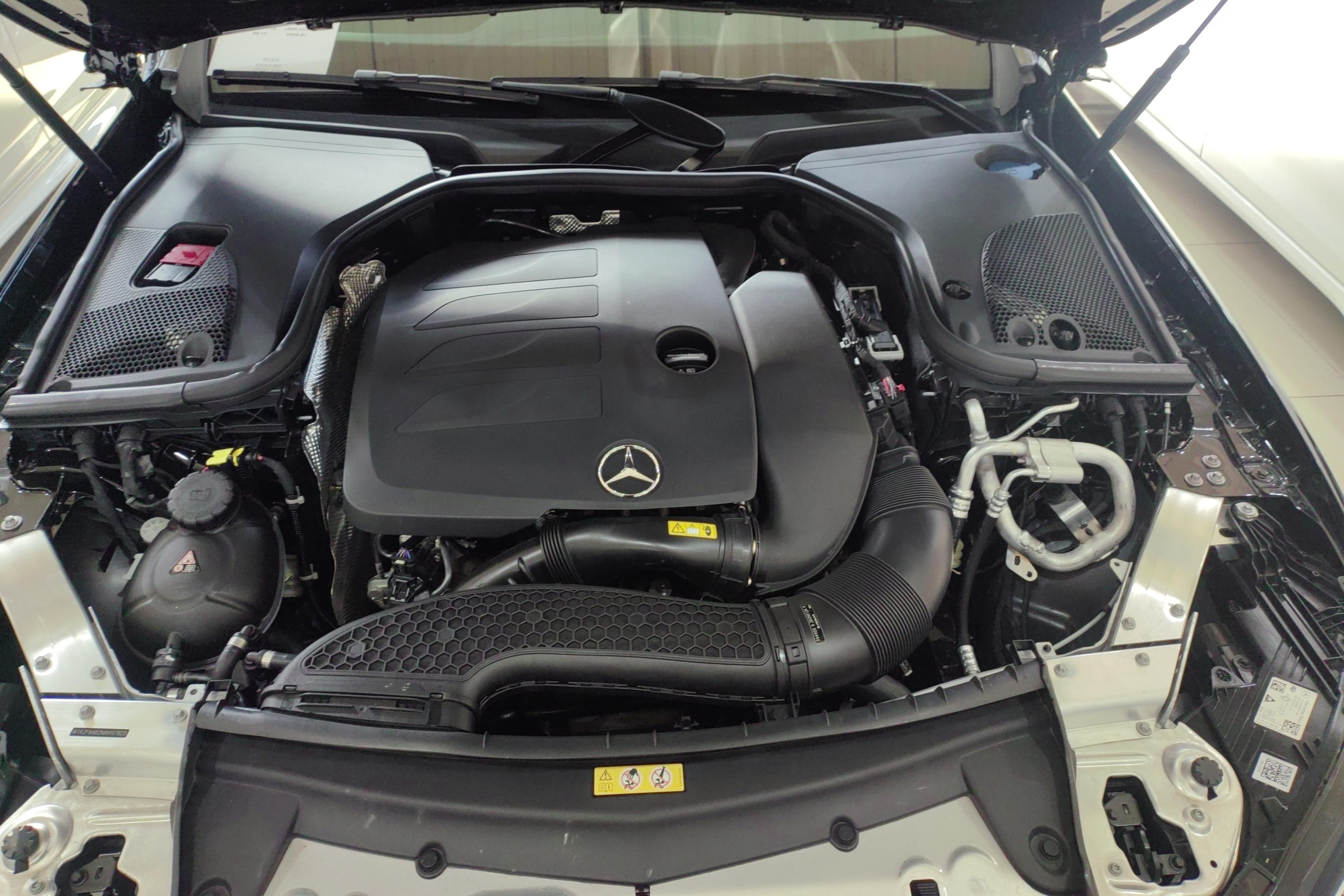 奔驰E级 E260 [进口] 2021款 2.0T 自动 汽油 改款时尚型运动版 