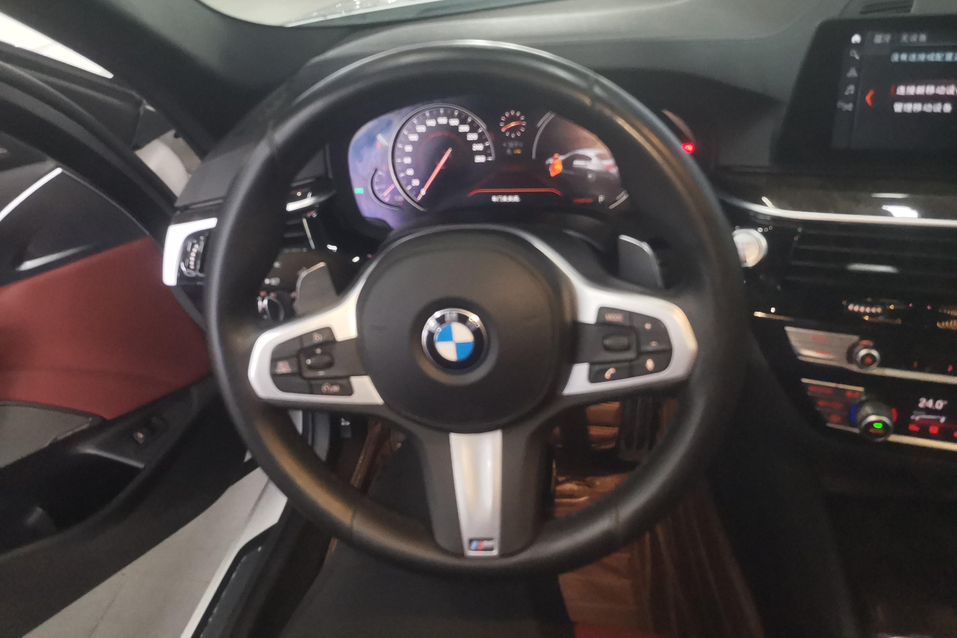 宝马5系 530Li 2018款 2.0T 自动 后驱 尊享型M运动套装 (国Ⅴ) 