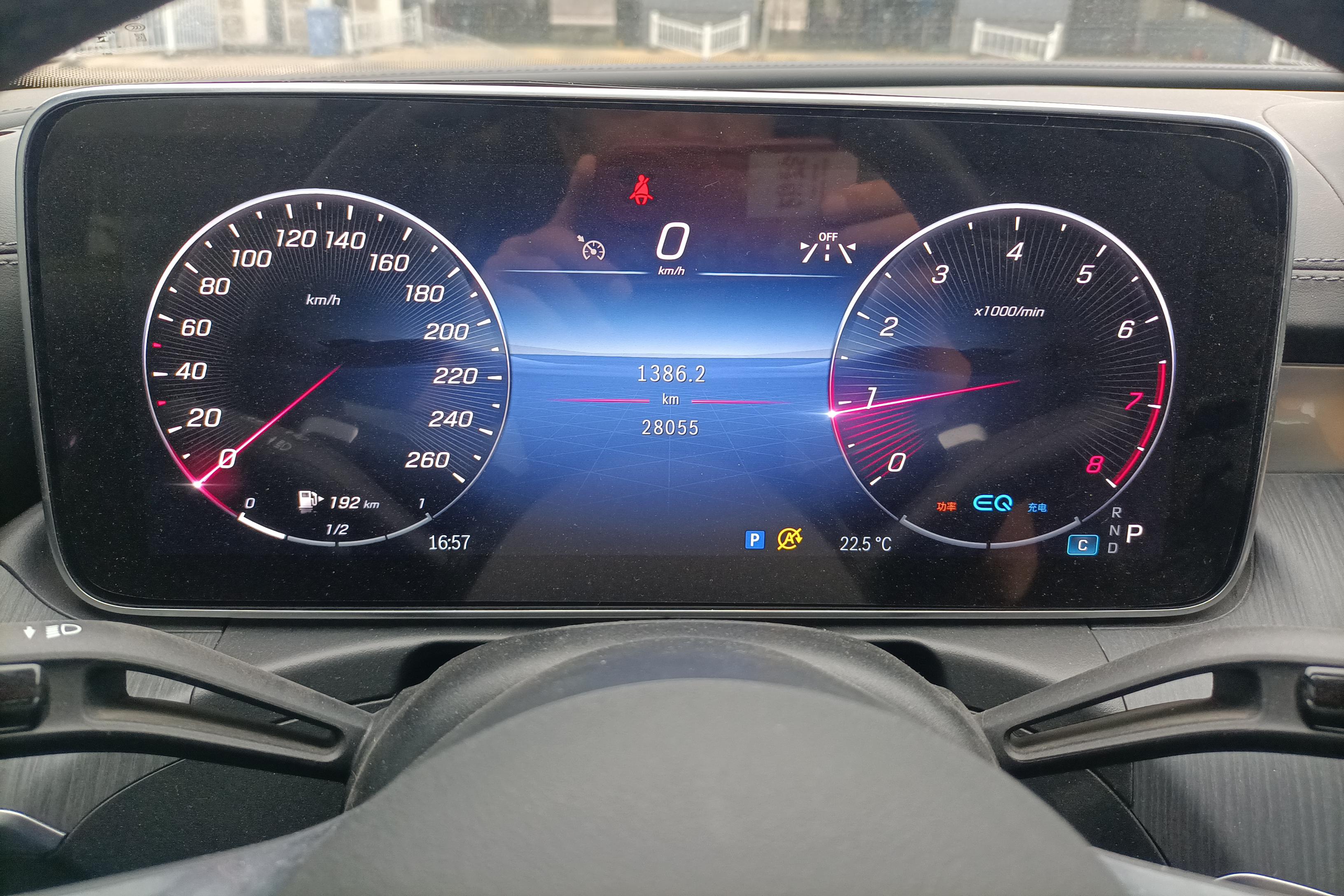 奔驰C级 C200L 2022款 1.5T 自动 改款运动版 (国Ⅵ) 