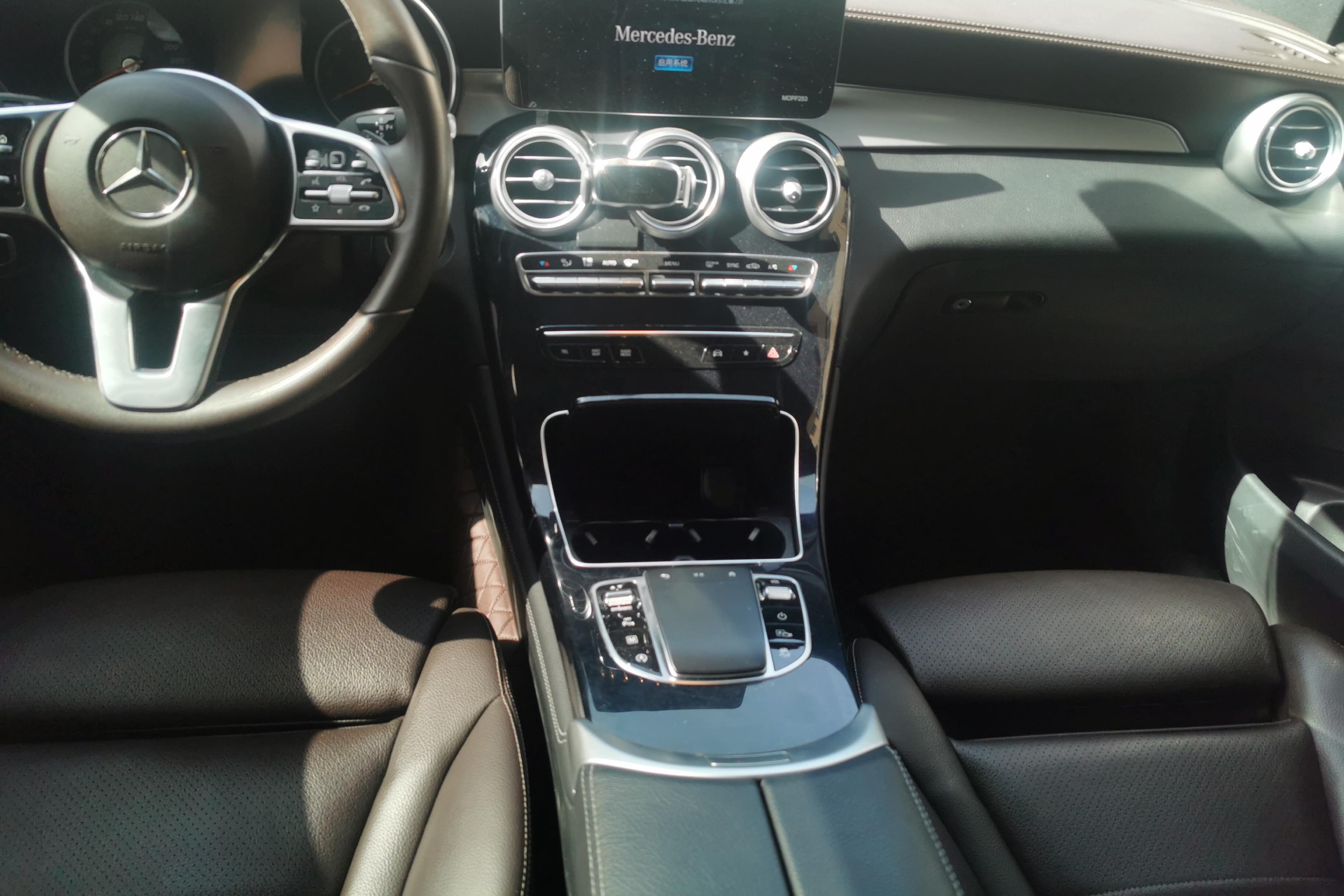 奔驰GLC GLC260L 2020款 2.0T 自动 4MATIC动感型 (国Ⅵ) 