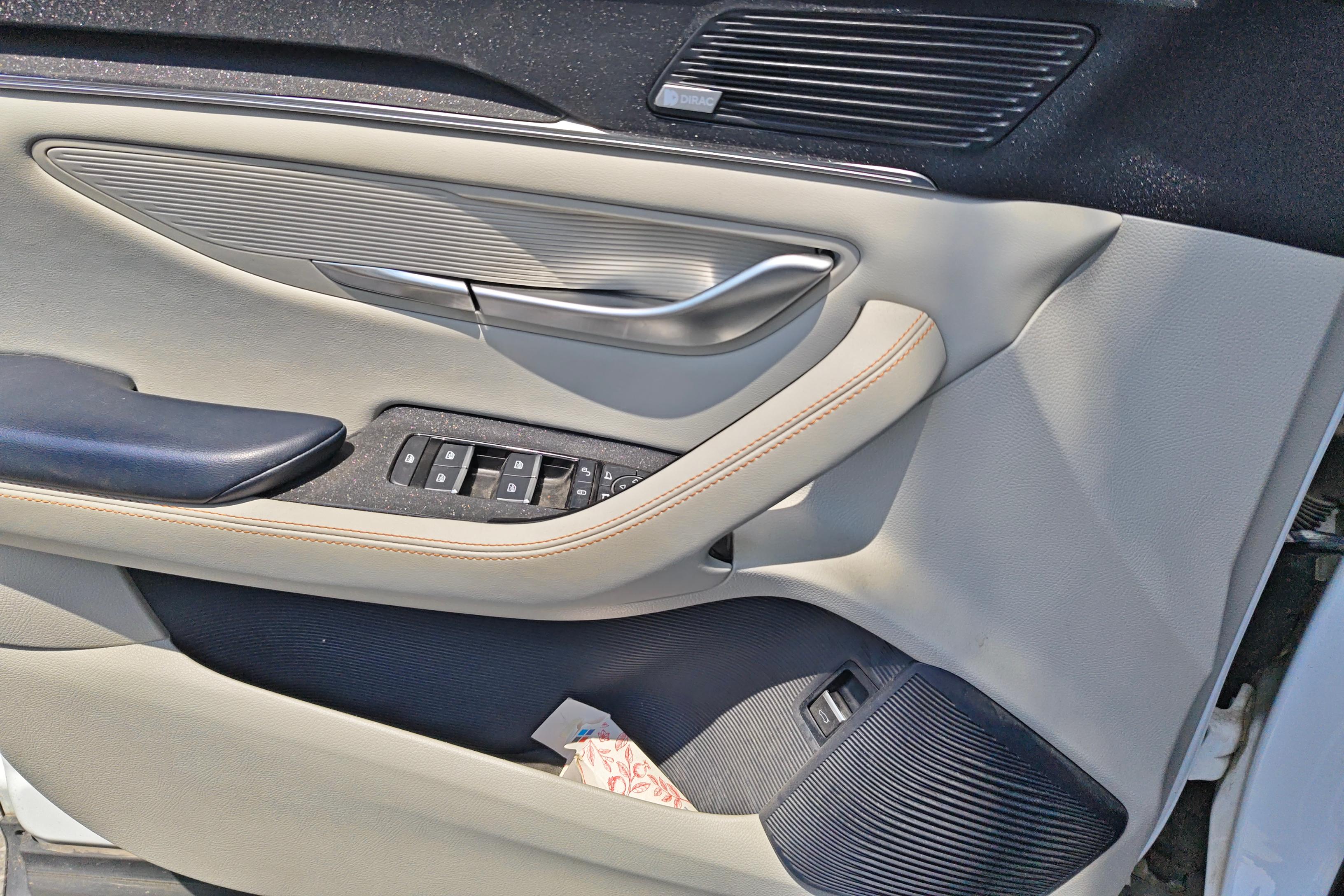 比亚迪宋PLUS PHEV 2021款 1.5L 自动 尊荣型 (国Ⅵ) 