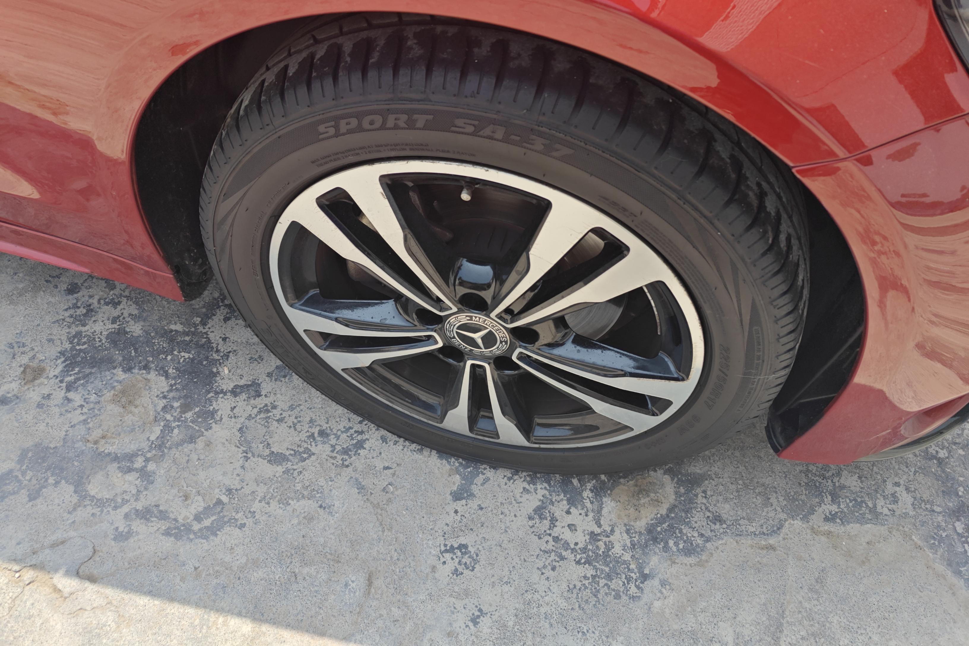 奔驰C级 C200 2018款 2.0T 自动 运动版 (国Ⅴ) 