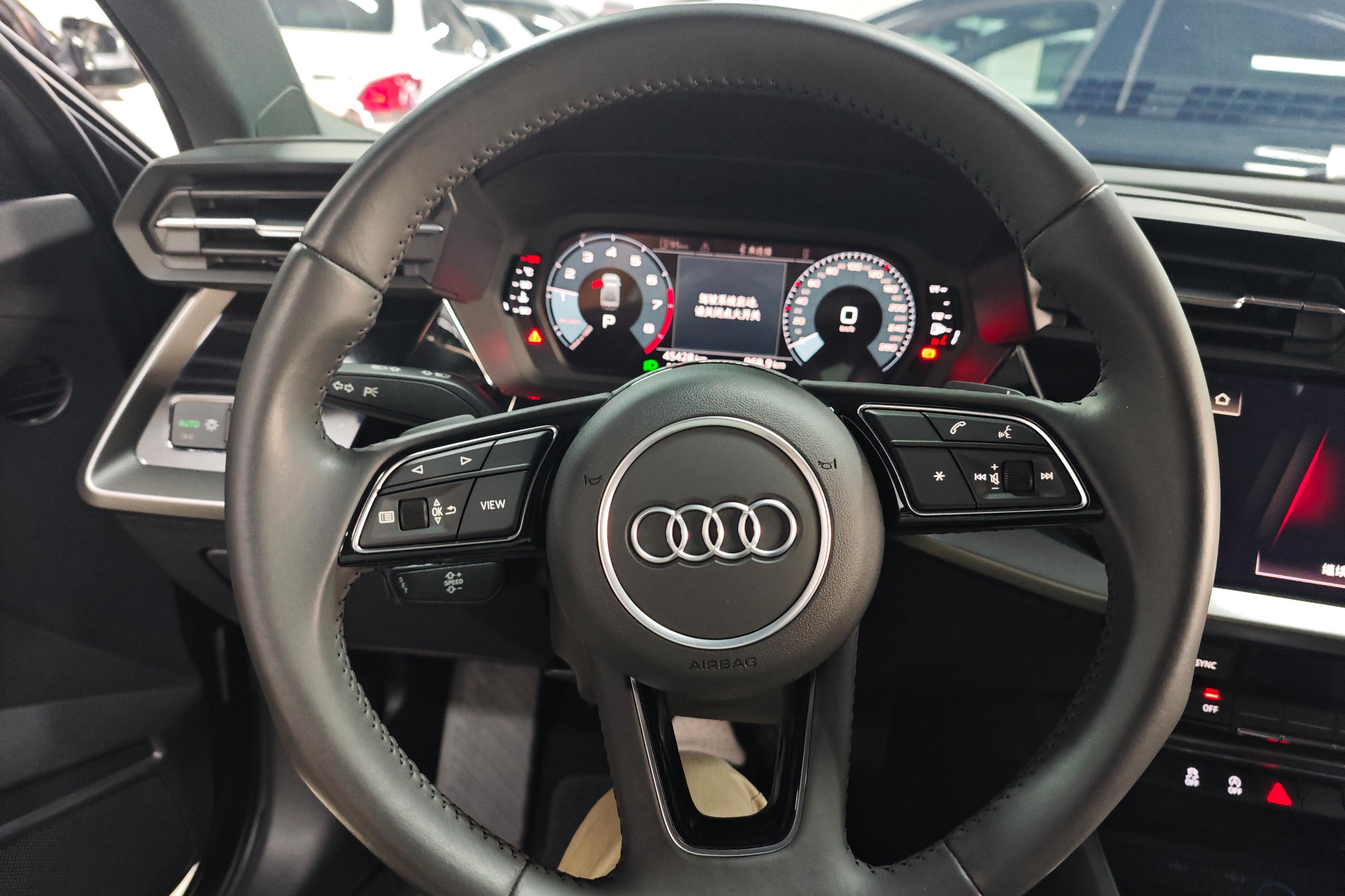奥迪A3 L35TFSI 2021款 1.4T 自动 Limousline进取致雅型 (国Ⅵ) 