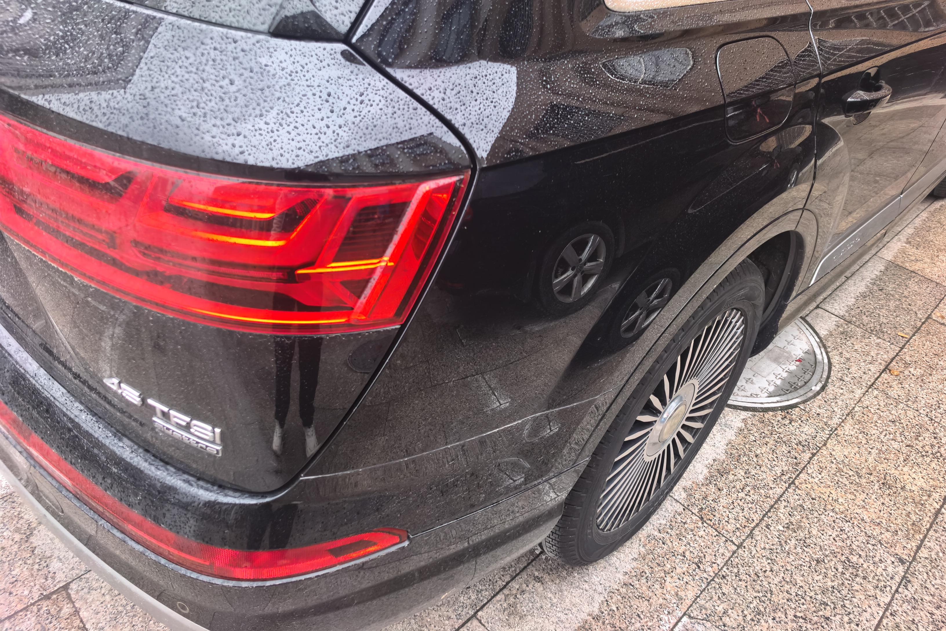 奥迪Q7 45 [进口] 2019款 2.0T 自动 舒适型 