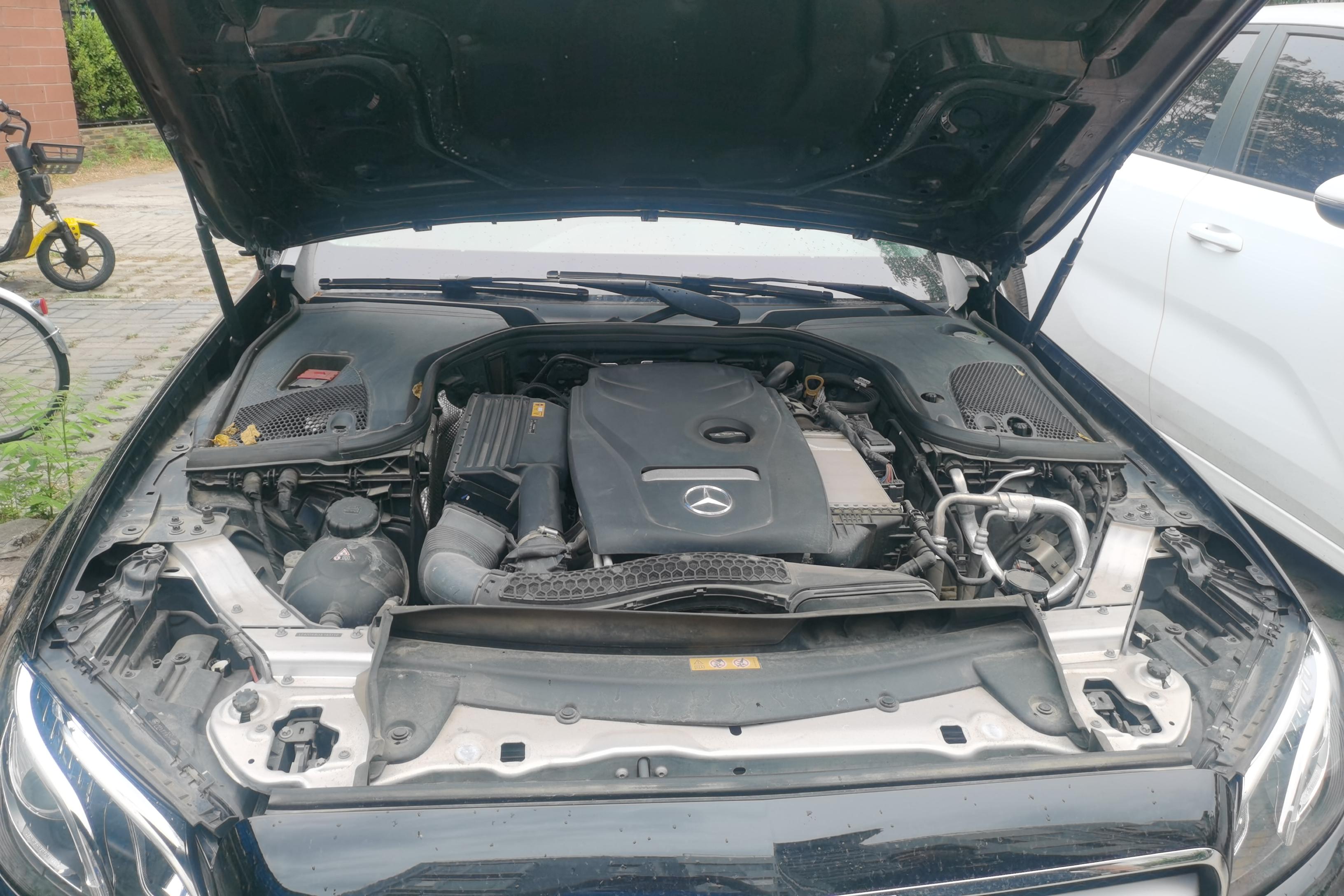 奔驰E级 E300L 2018款 2.0T 自动 汽油 运动豪华型改款 (国Ⅴ) 