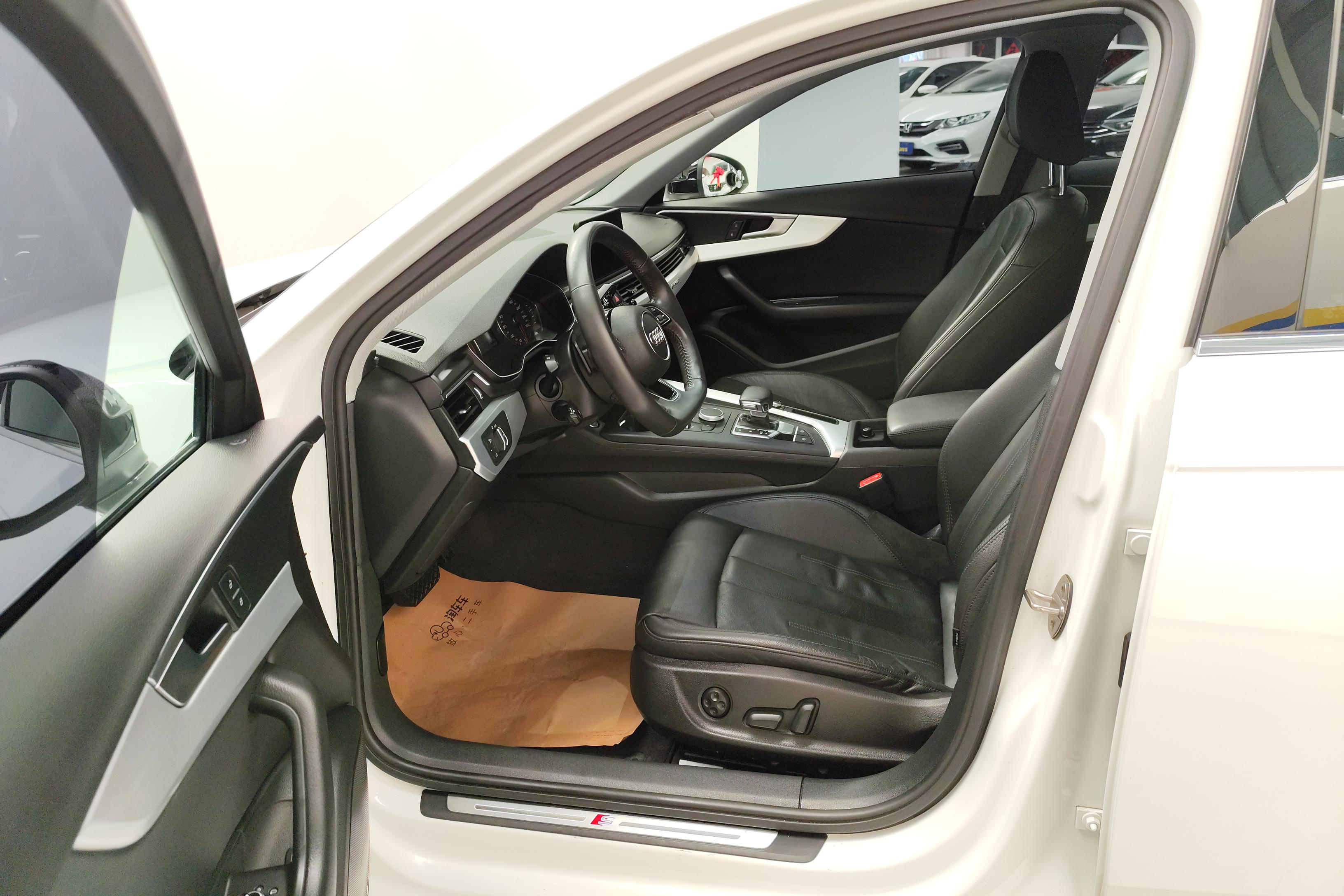 奥迪A4L 2019款 2.0T 自动 quattro个性运动版 (国Ⅵ) 