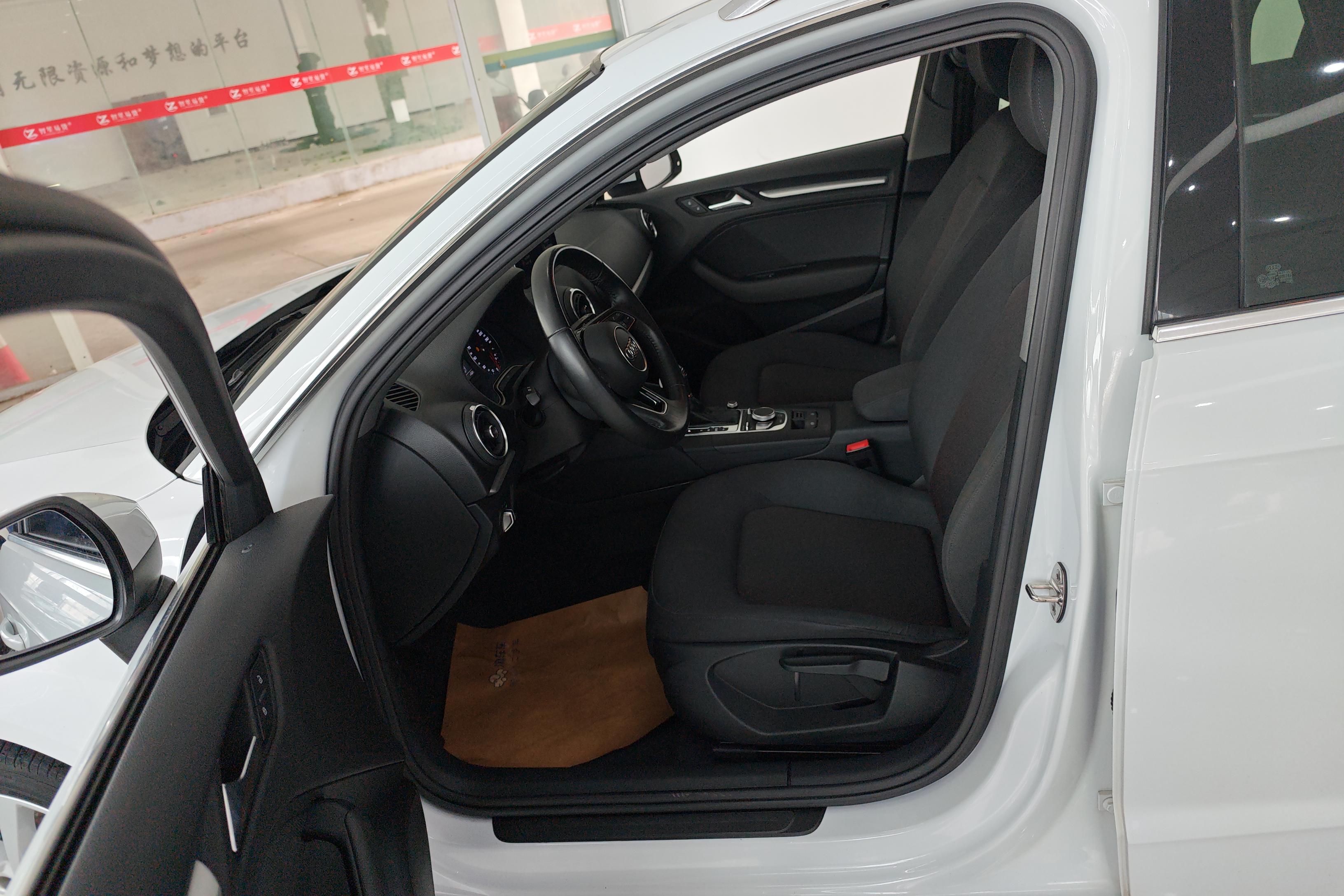 奥迪A3 35TFSI 2019款 1.4T 自动 汽油 进取型Sportback (国Ⅵ) 