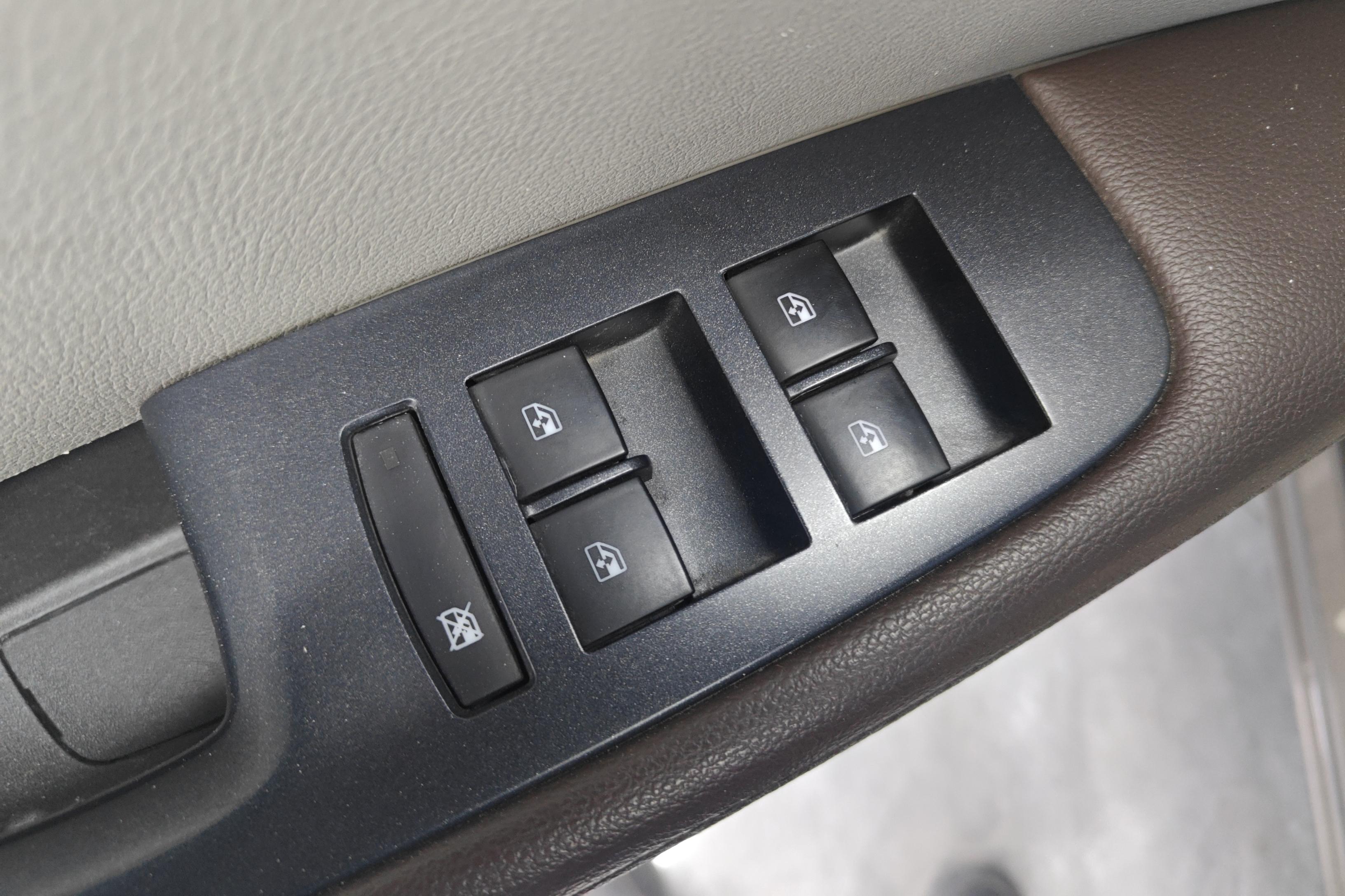 别克GL8 2021款 2.0T 自动 7座 652T舒适型 (国Ⅵ) 