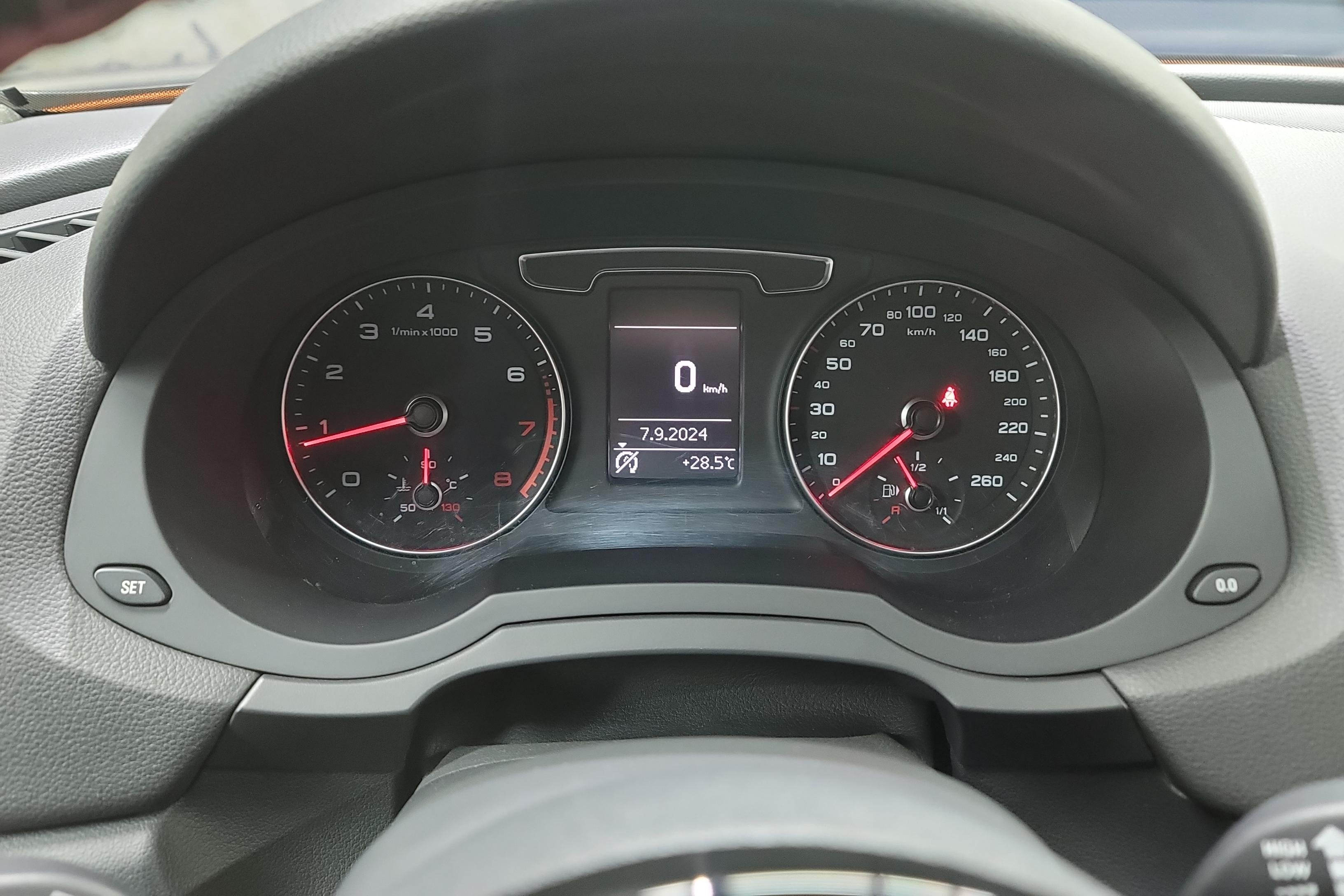 奥迪Q3 30TFSI 2017款 1.4T 自动 前驱 时尚型 (国Ⅴ) 