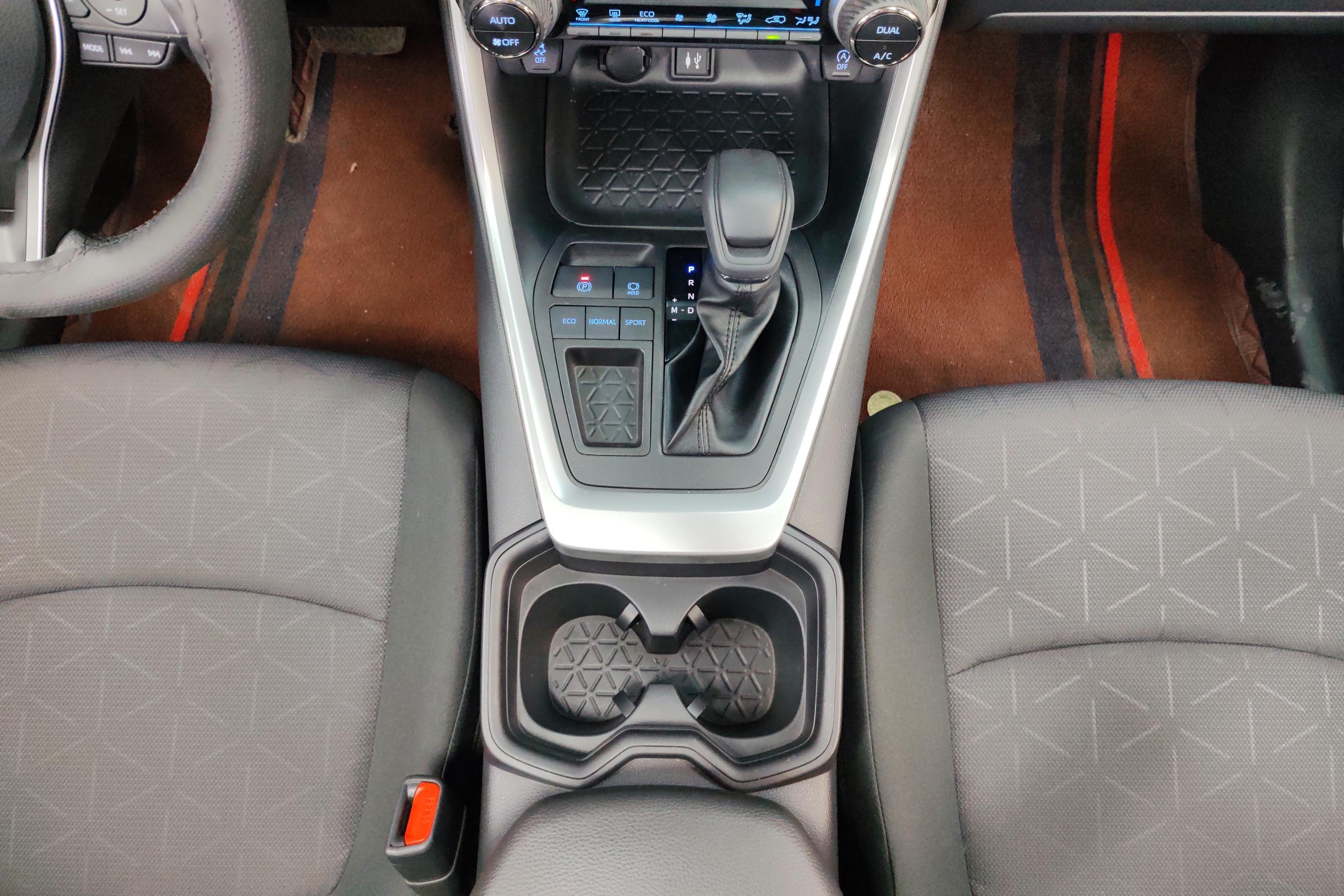 丰田RAV4 2022款 2.0L 自动 前驱 风尚版 (国Ⅵ) 