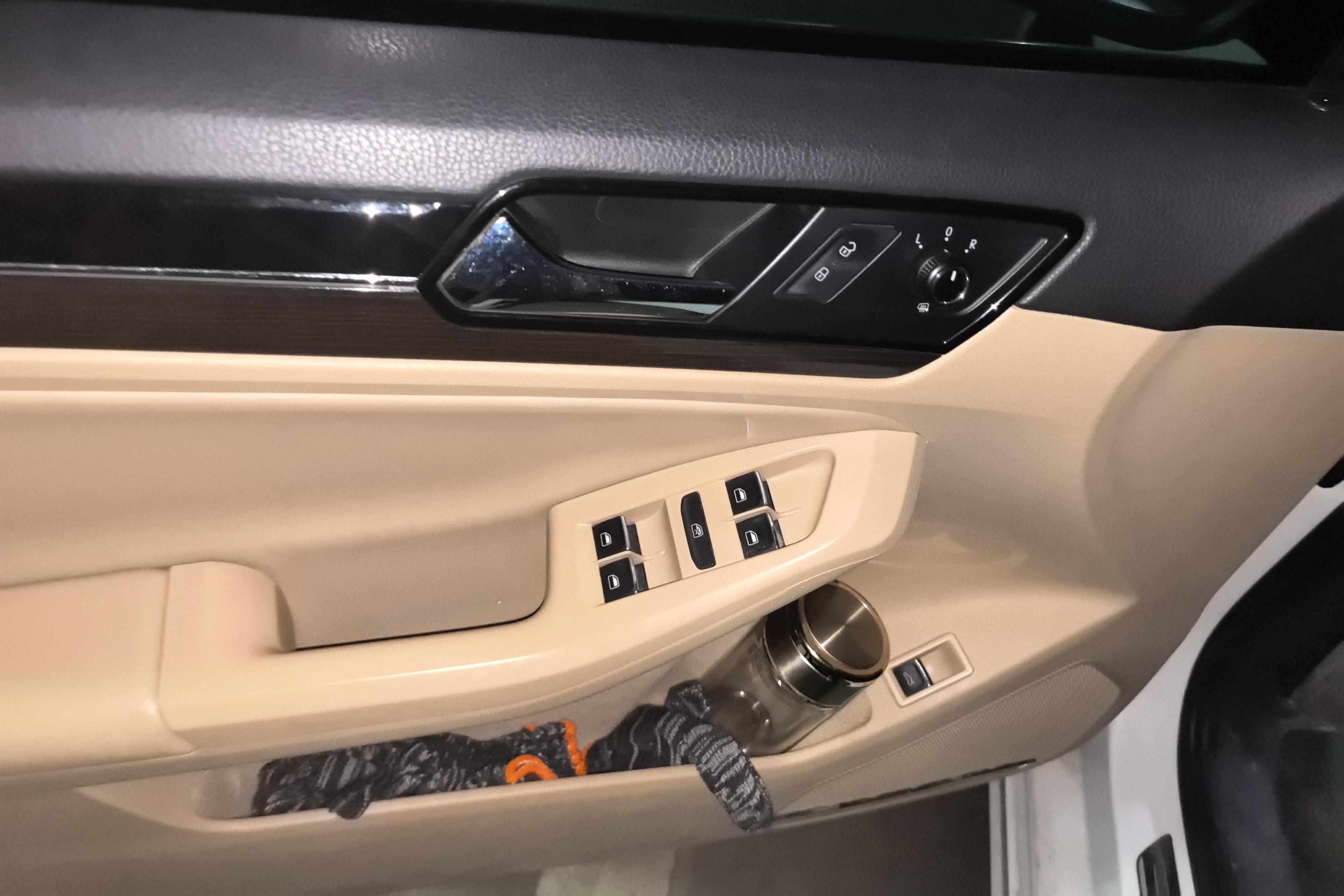 大众速腾 2015款 1.4T 自动 230TSI豪华型 (国Ⅴ) 