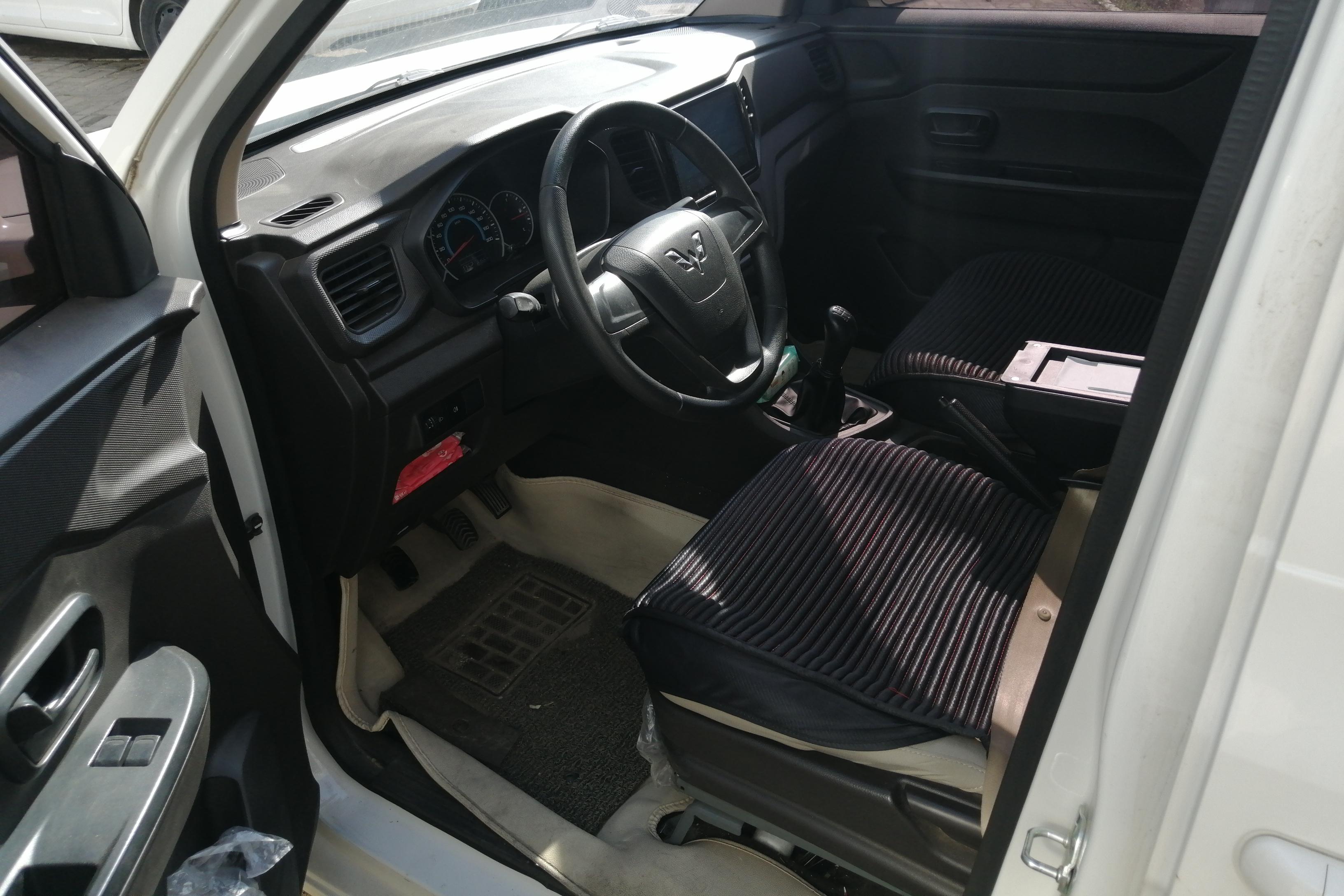 五菱宏光S3 2019款 1.5L 手动 后驱 标准型 (国Ⅵ) 