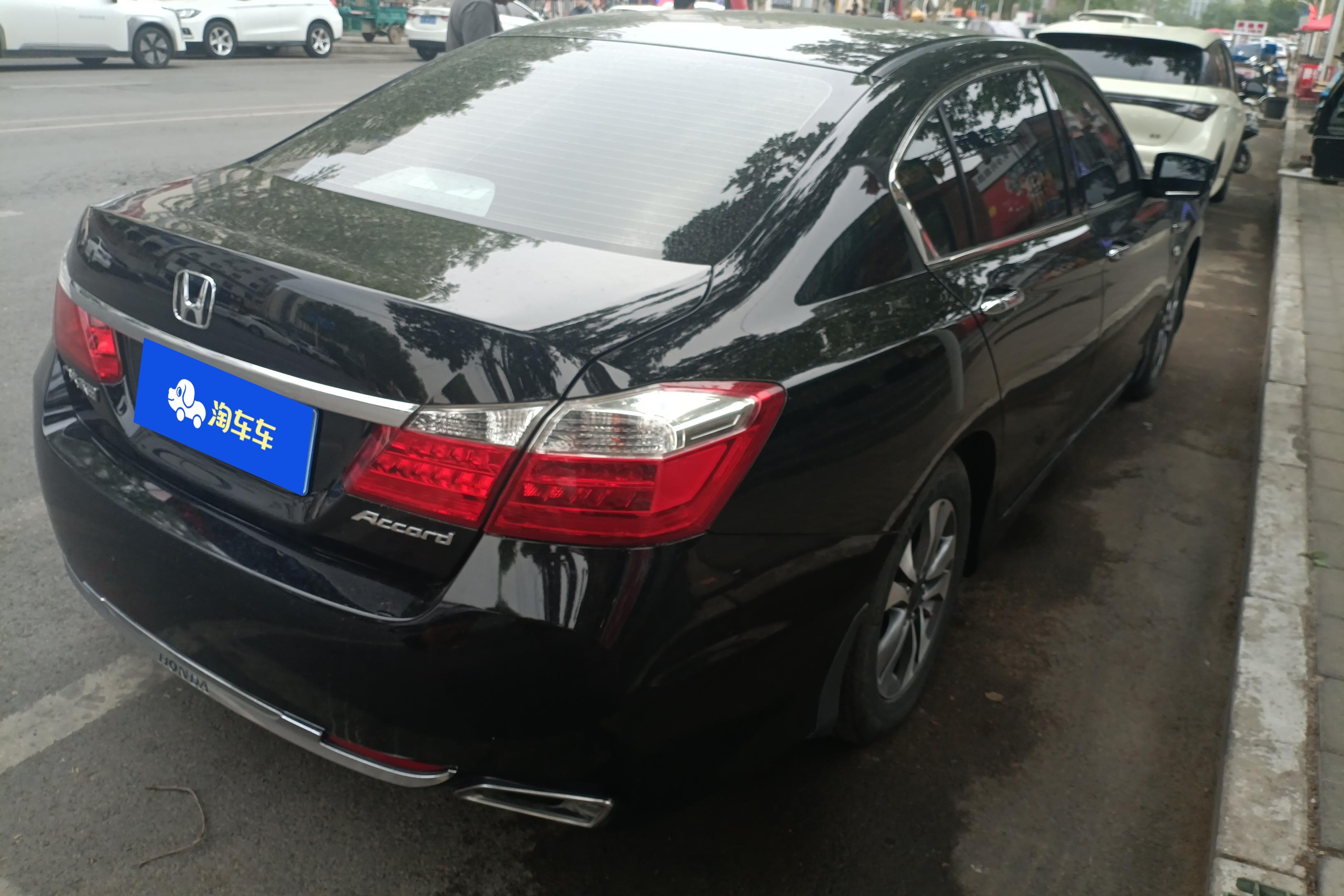 本田雅阁 2015款 2.0L 自动 舒适版LX (国Ⅳ) 
