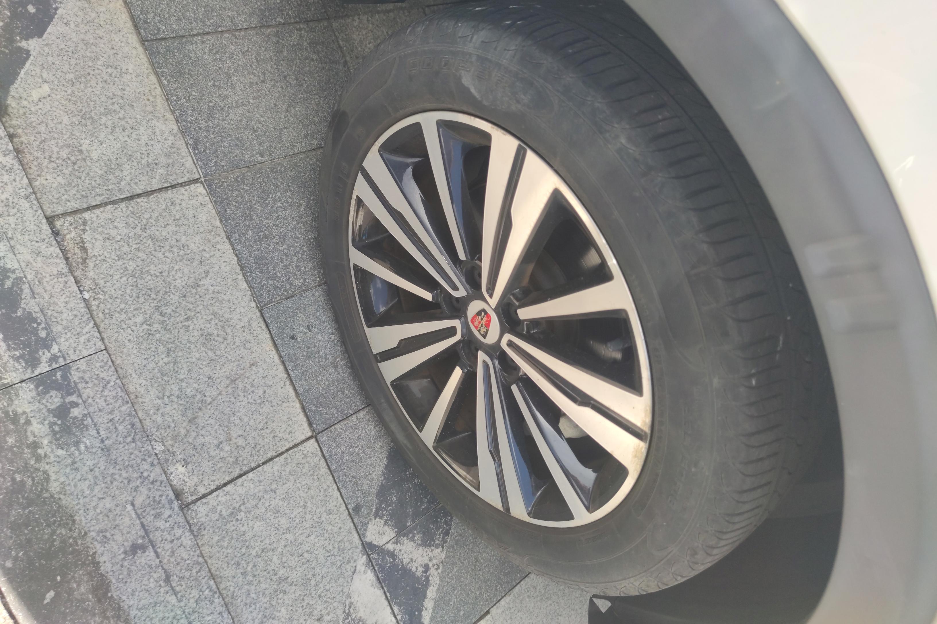 荣威RX5 2020款 1.5T 自动 4G互联超越版 (国Ⅵ) 