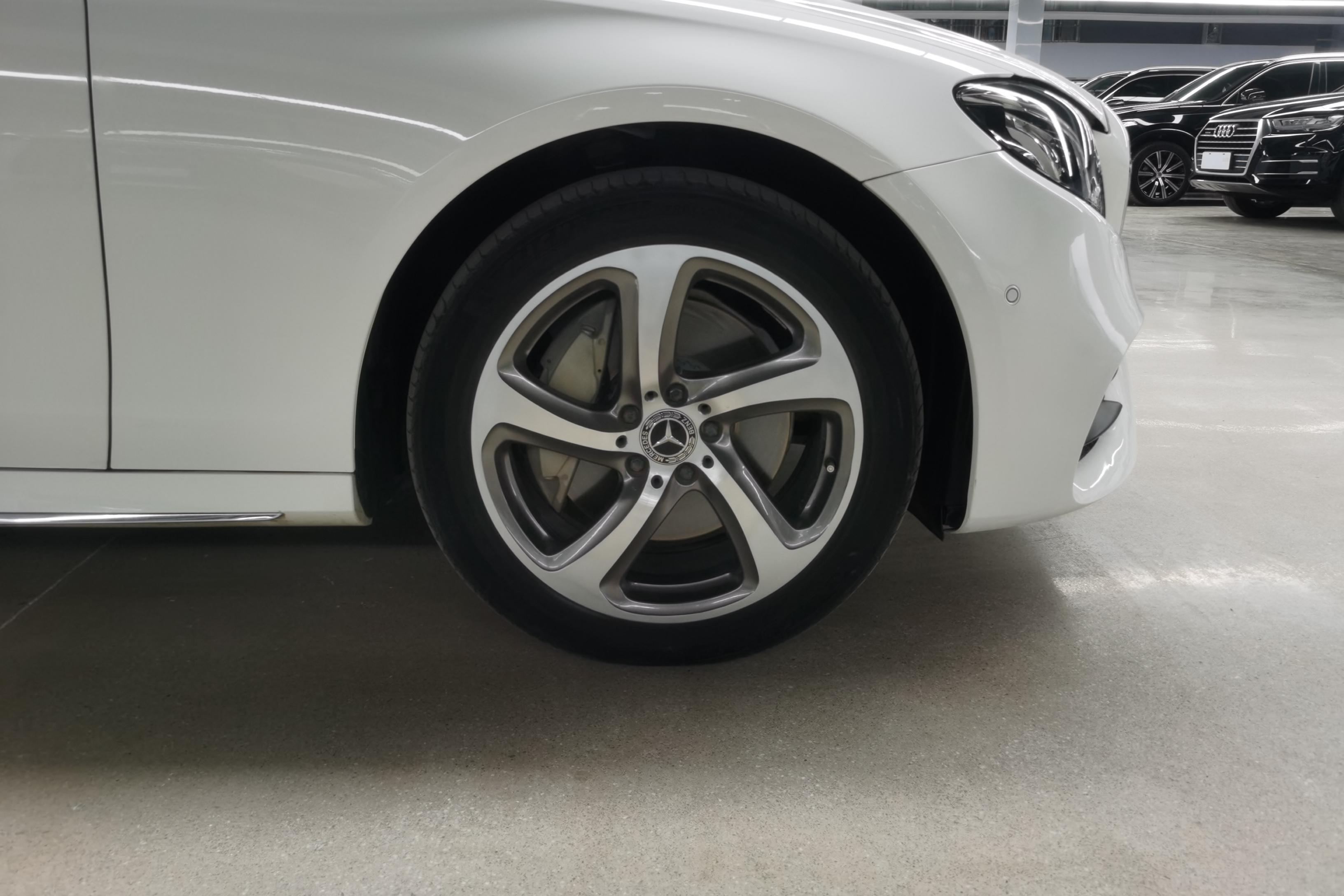 奔驰E级 E300L 2018款 2.0T 自动 汽油 运动豪华型 (国Ⅴ) 