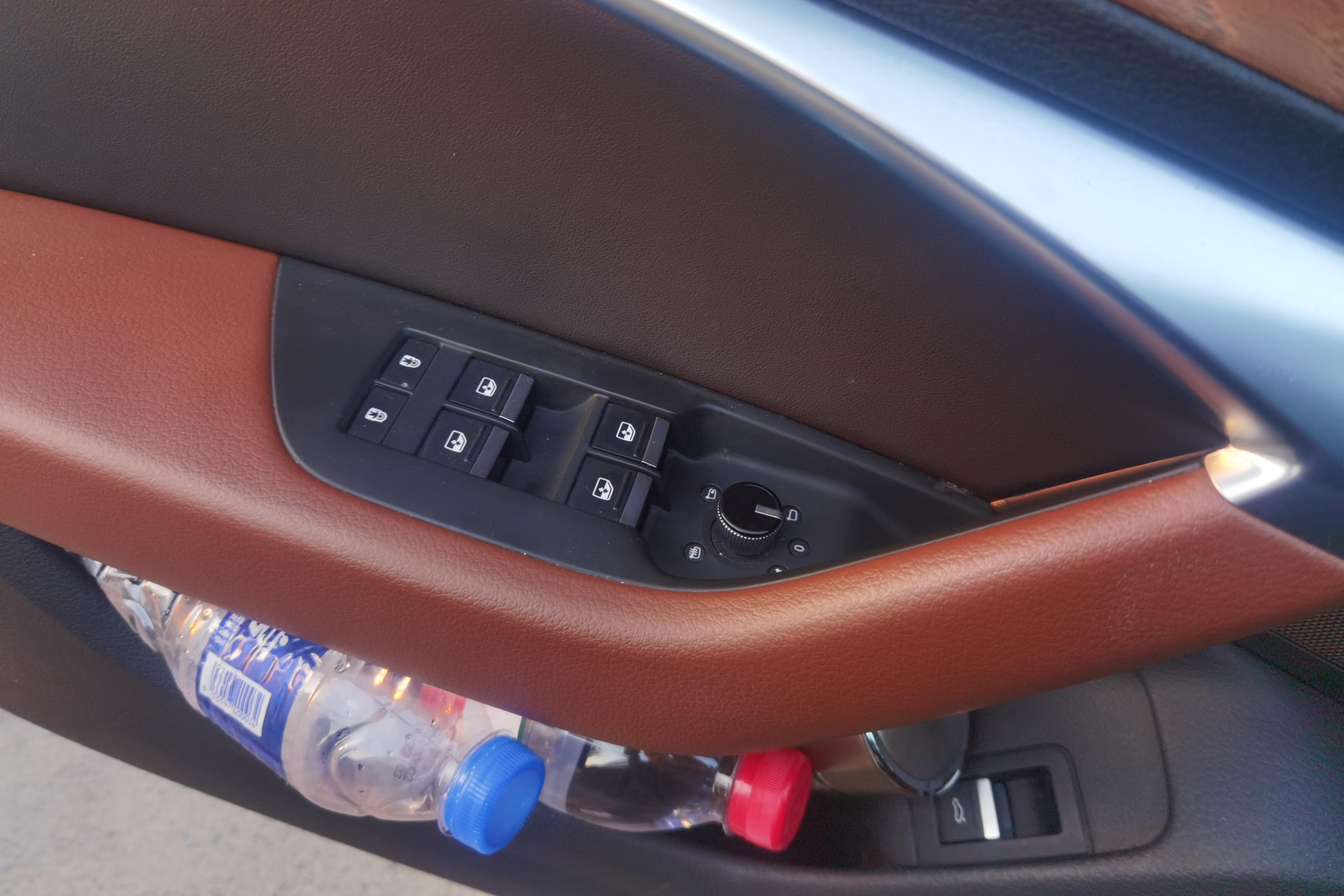奥迪A6L 45TFSI 2022款 2.0T 自动 臻选动感型 (国Ⅵ) 