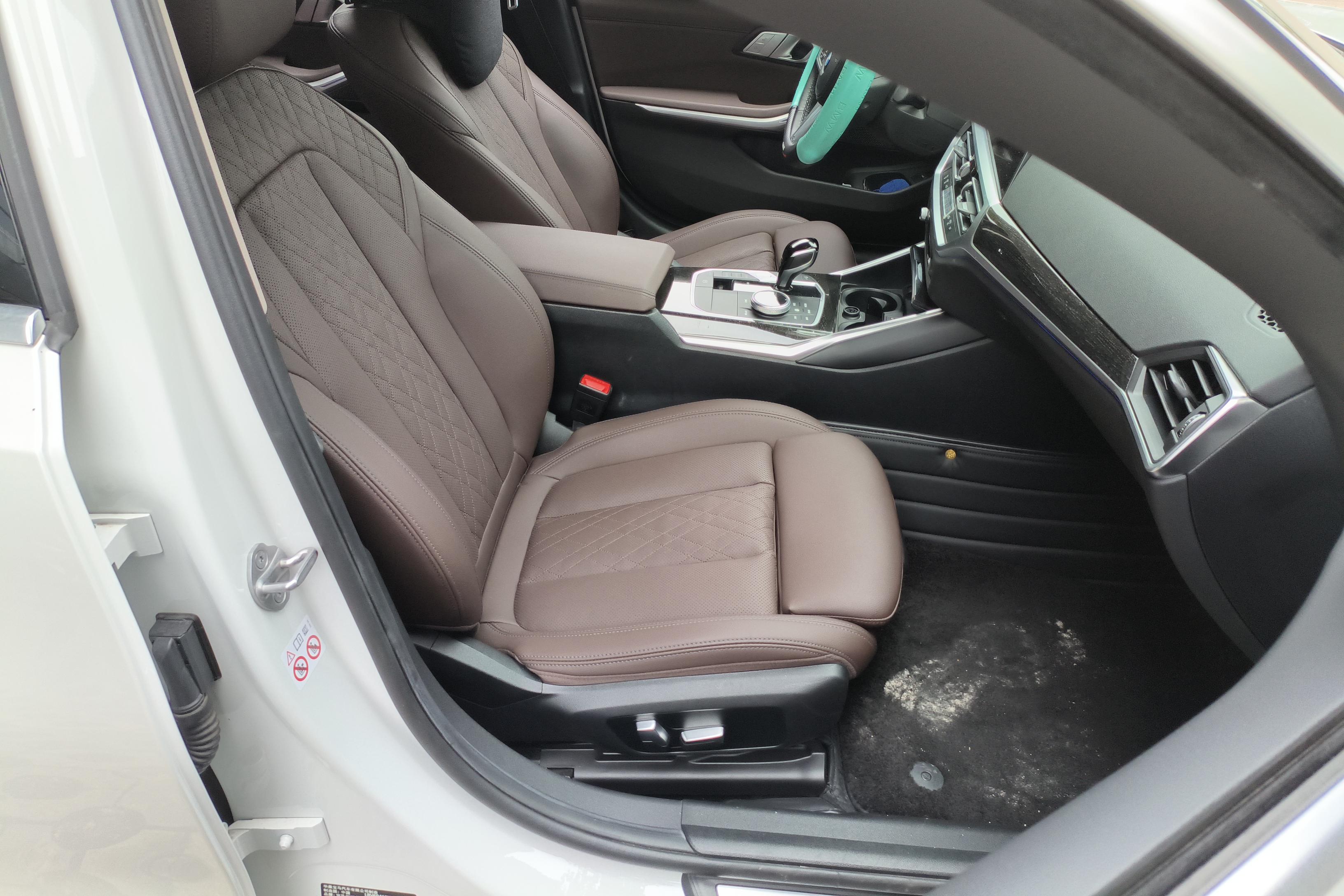 宝马3系 325Li 2022款 2.0T 自动 汽油 M运动套装 (国Ⅵ) 