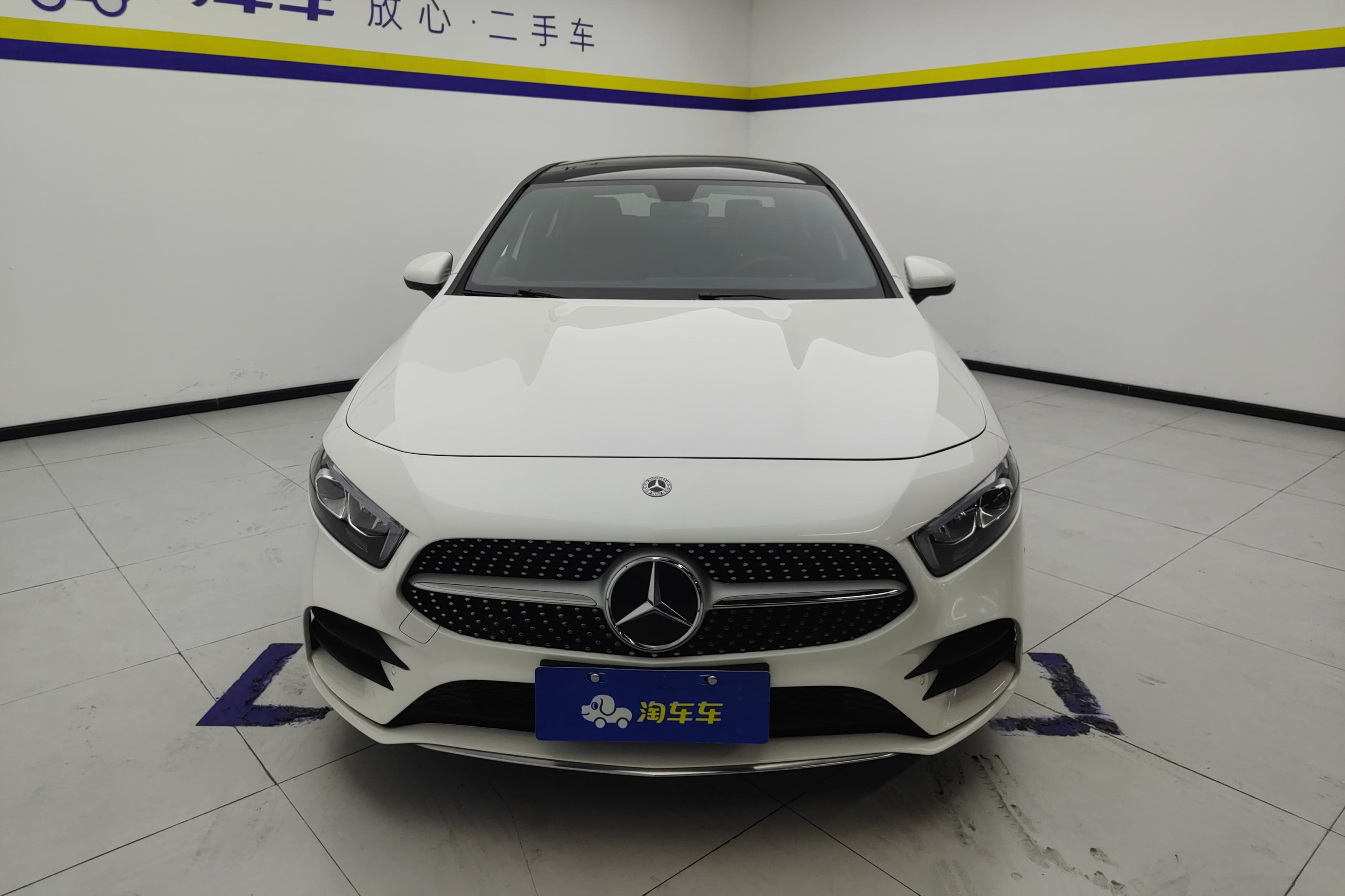 奔驰A级 A200L 2020款 1.3T 自动 运动轿车版 (国Ⅵ) 
