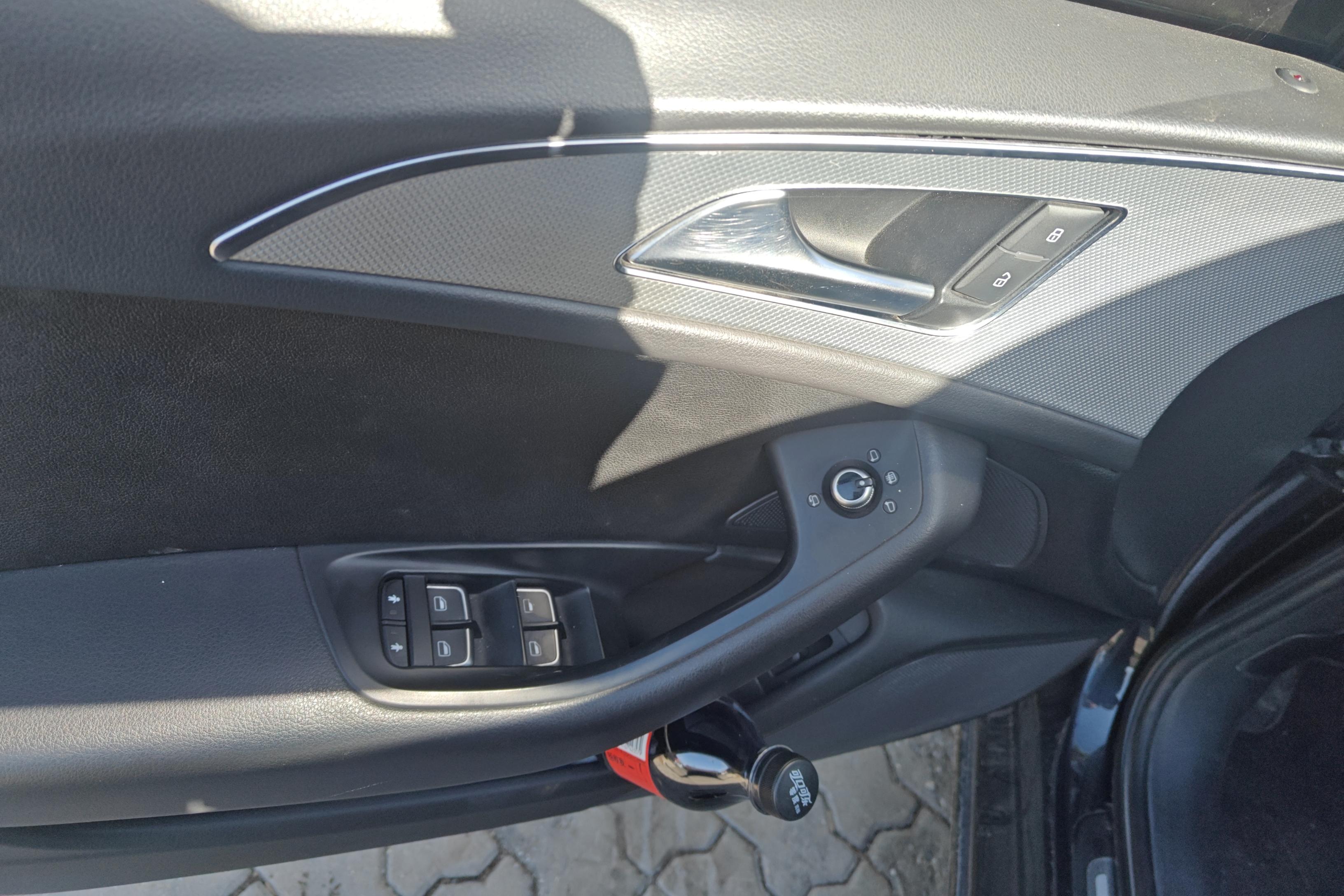 奥迪A6L TFSI 2012款 2.0T 自动 标准型 (国Ⅳ) 