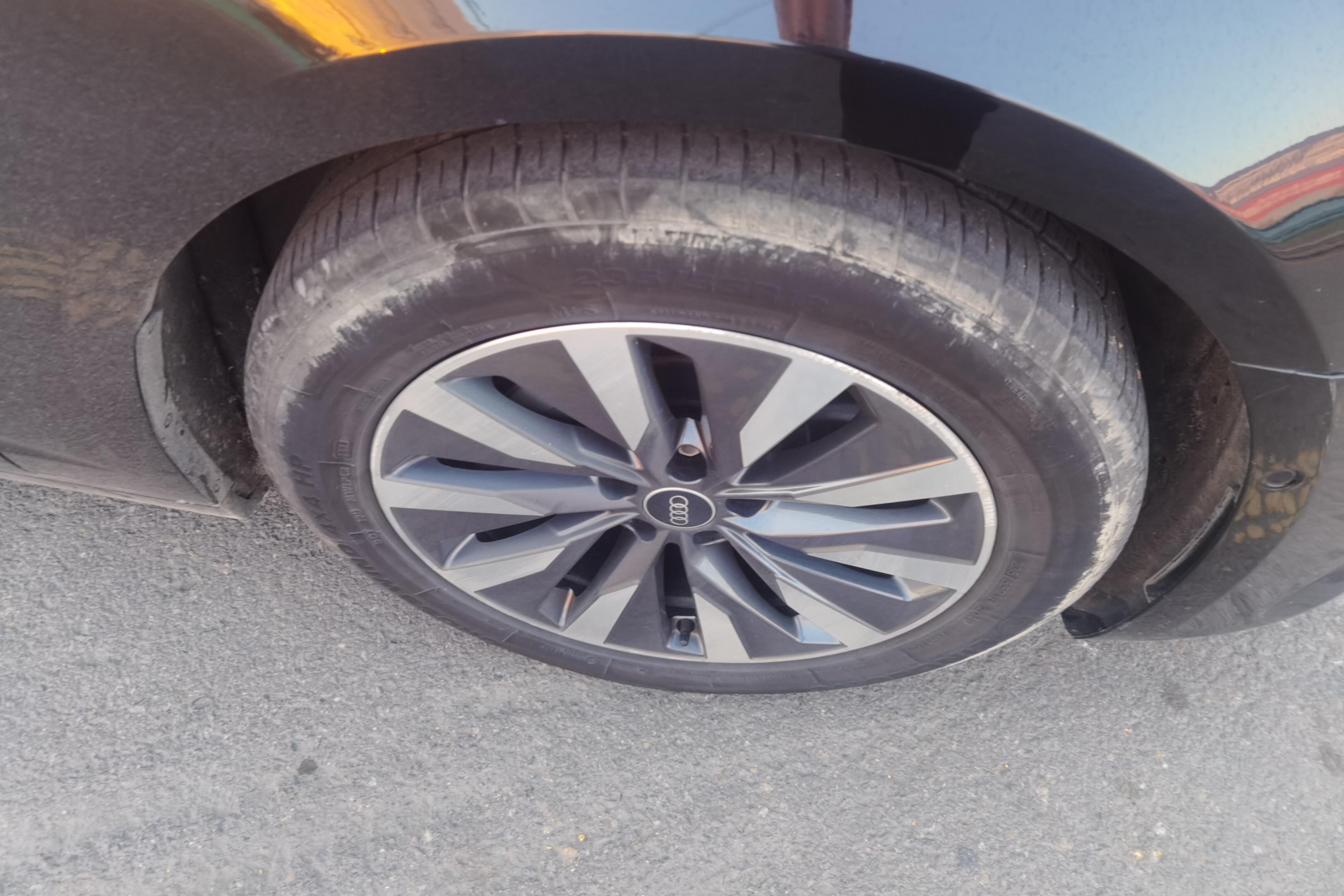 奥迪A6L 45TFSI 2022款 2.0T 自动 臻选动感型 (国Ⅵ) 