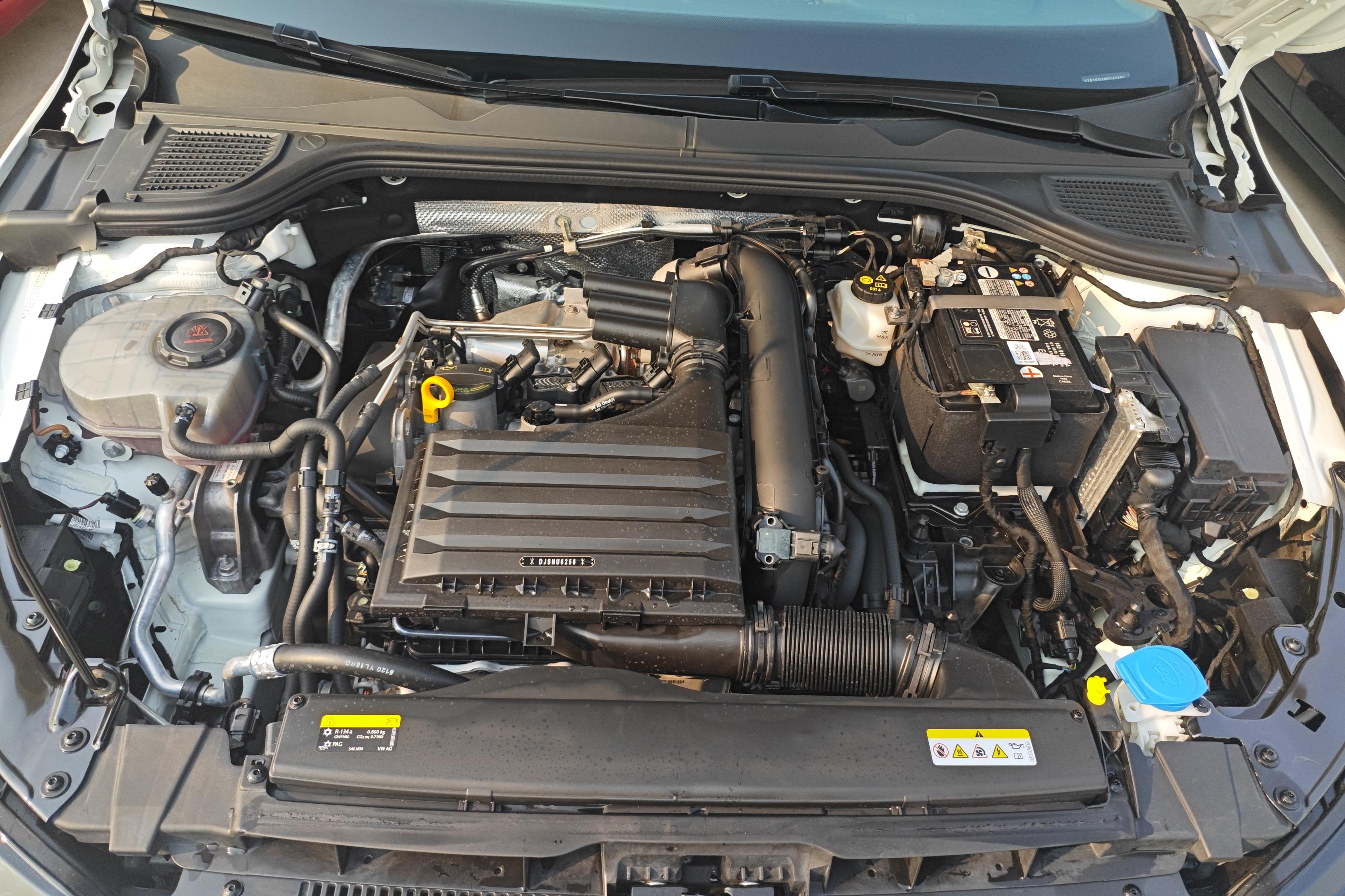 大众高尔夫 2021款 1.4T 自动 汽油 R-Line (国Ⅵ) 